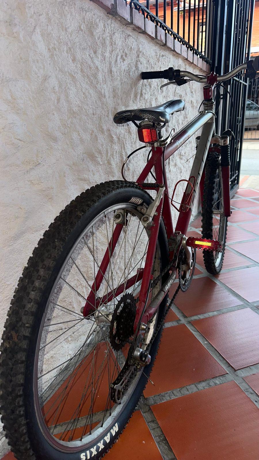 Bicicleta de montaña Greco XGR, foto 3 de 8