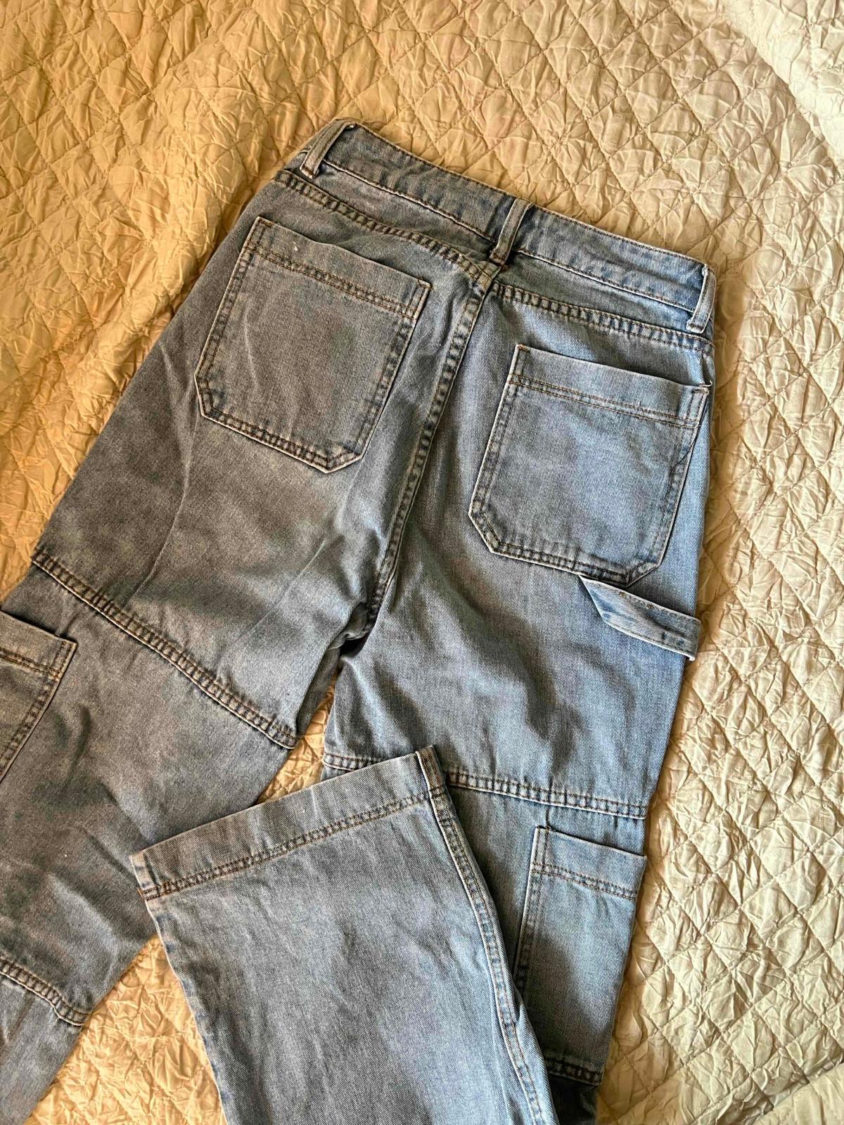 Pantalón de mezclilla azul estilo cargo, foto 3 de 3