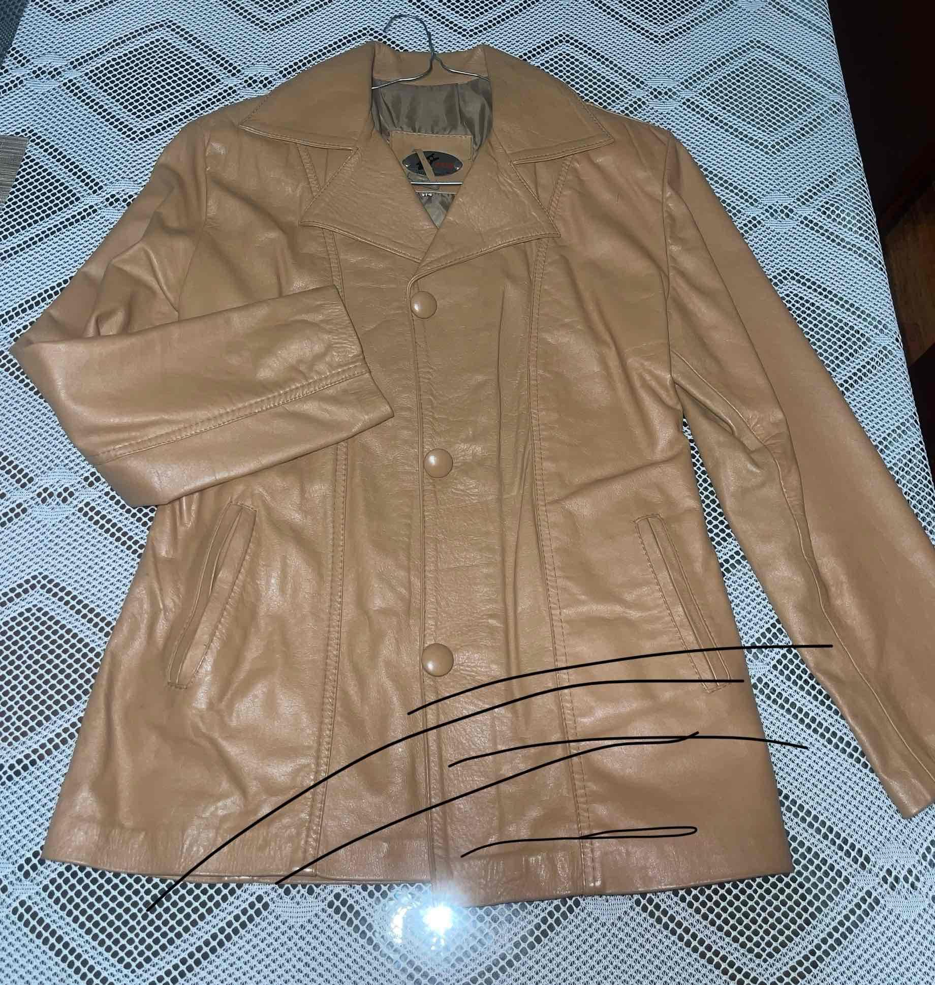 Chaqueta de cuero, foto 3 de 5