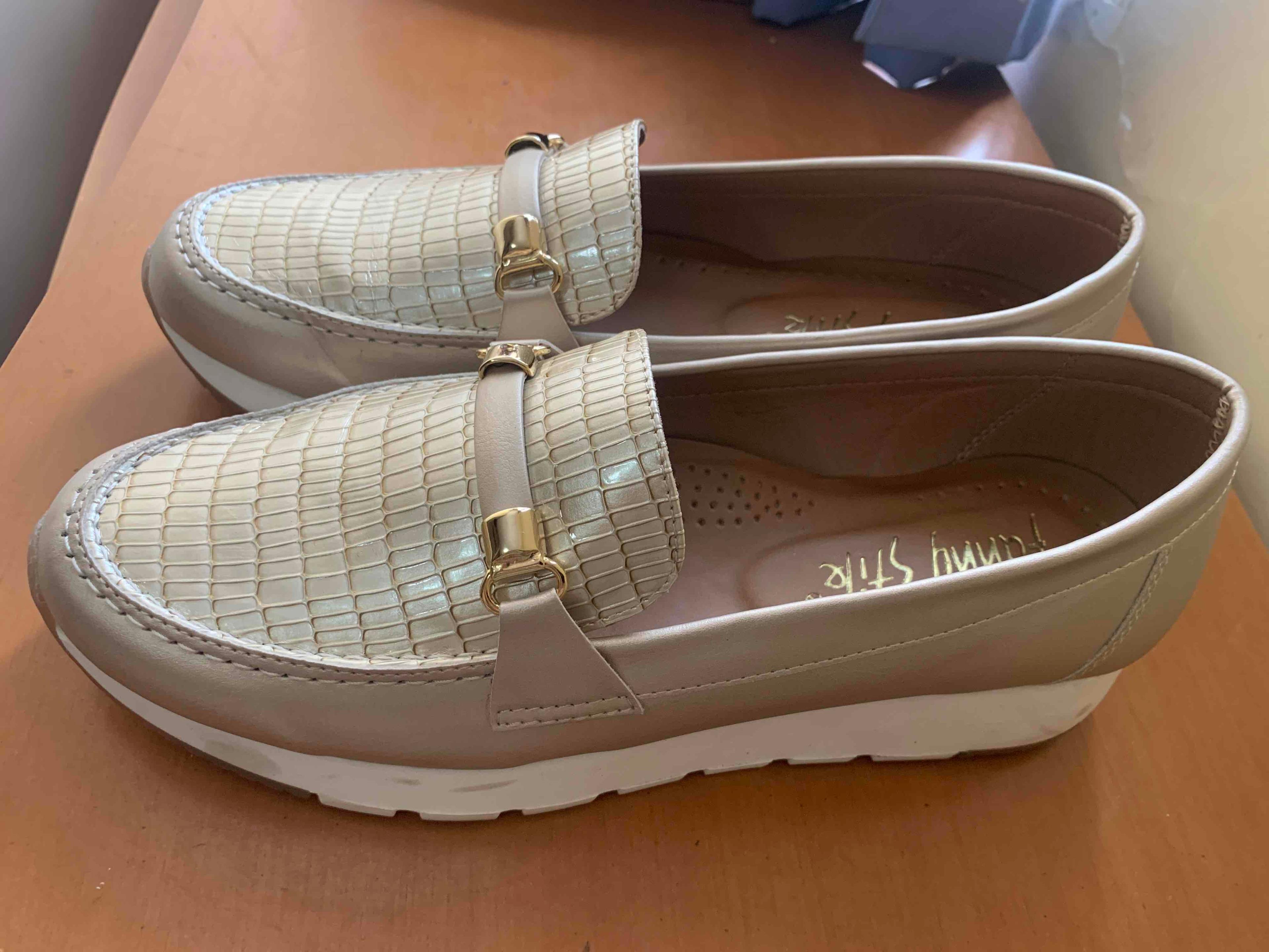Zapatos Casuales Dorados, foto 3 de 4