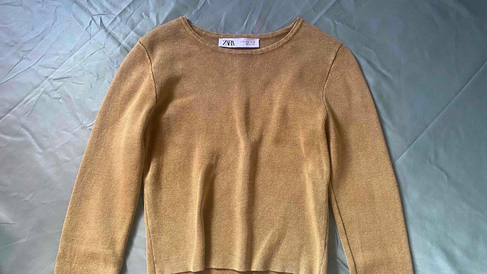 Sweter de manga larga Zara color mostaza, foto 3 de 3
