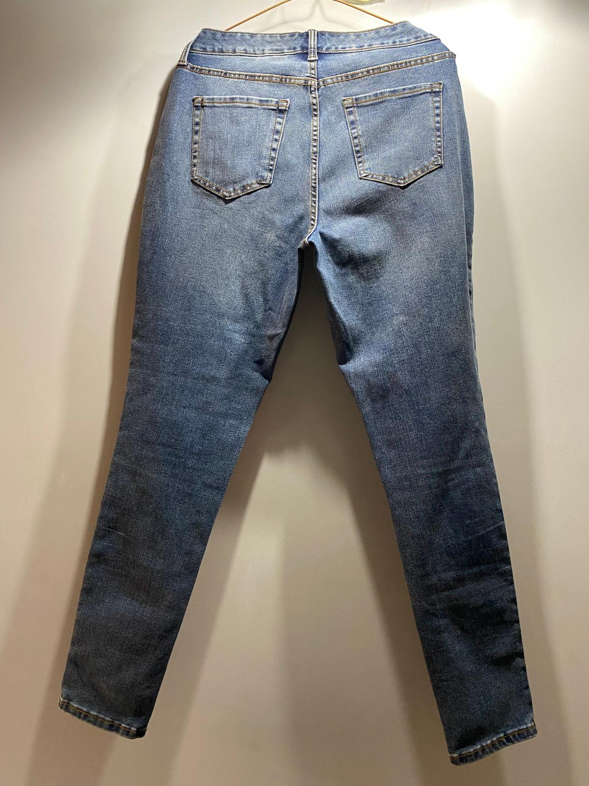 Jeans de mezclilla azul Time and Tru, foto 4 de 4