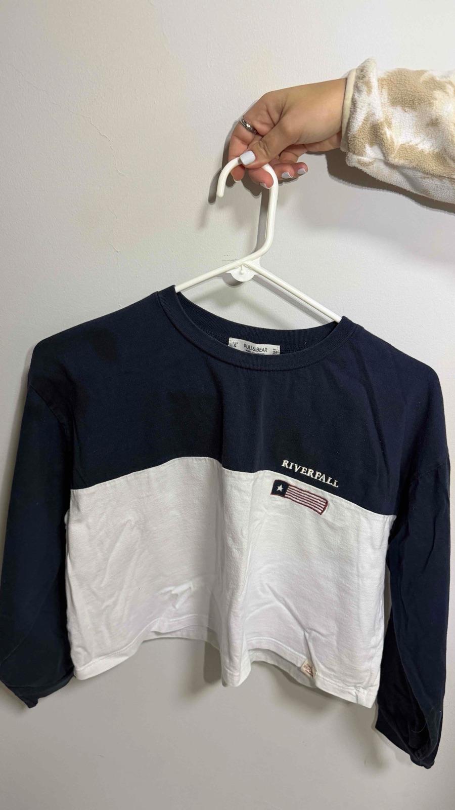 Suéter Crop Pull&Bear Azul Marino y Blanco, foto 1 de 1