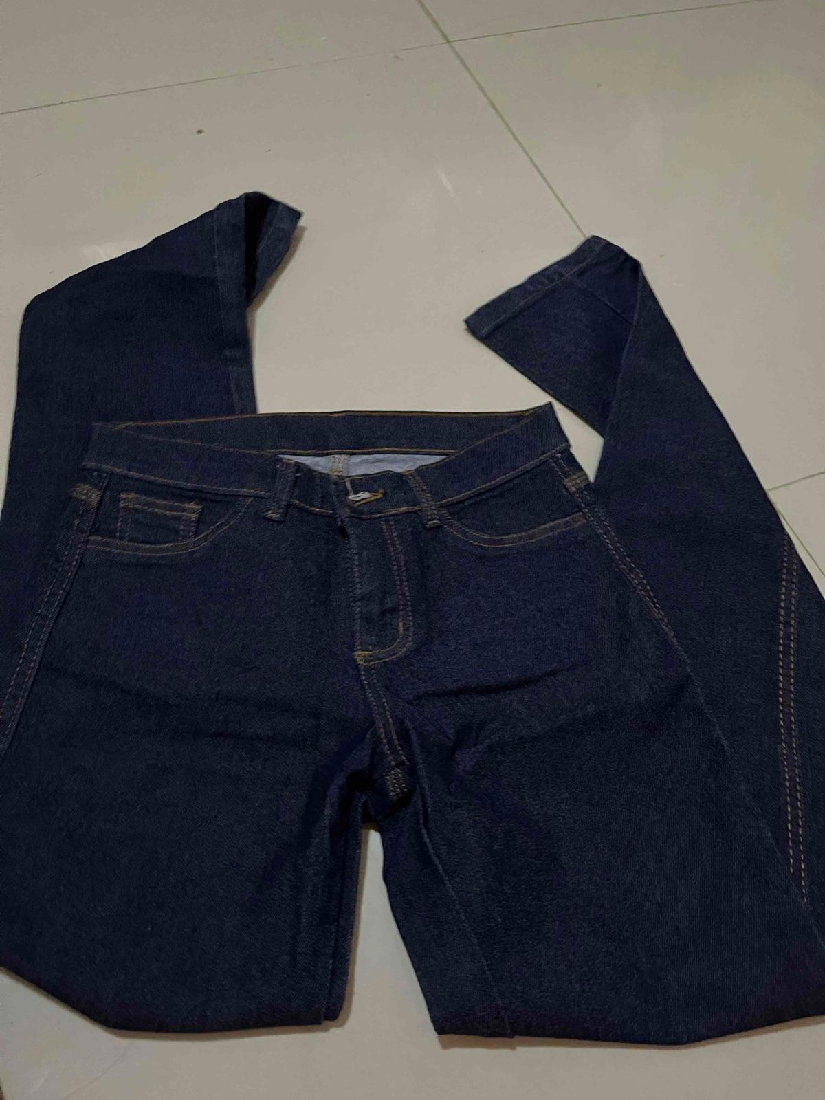 Jeans, foto 2 de 2