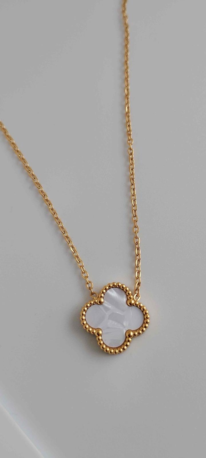 Collar Trébol Blanco, foto 3 de 4