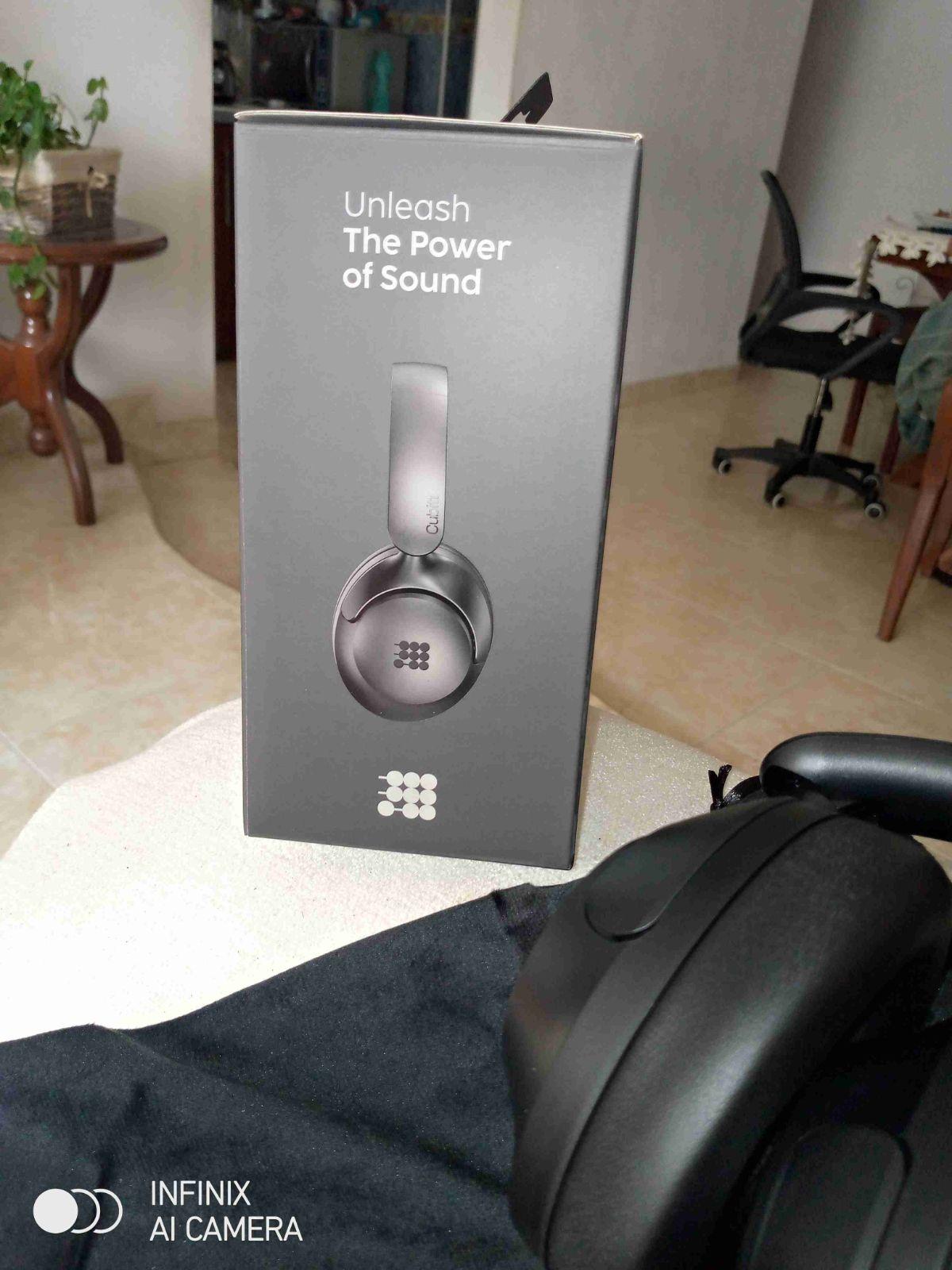 Audífonos Inalámbricos Cubitt Power Headphones Lite Negro, foto 2 de 3