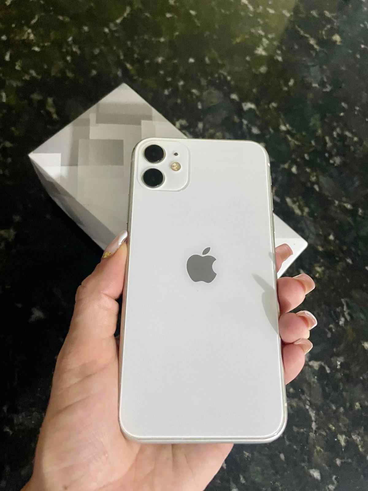 Celular Iphone 11 blanco excelentes condiciones 64 gb, foto 3 de 6