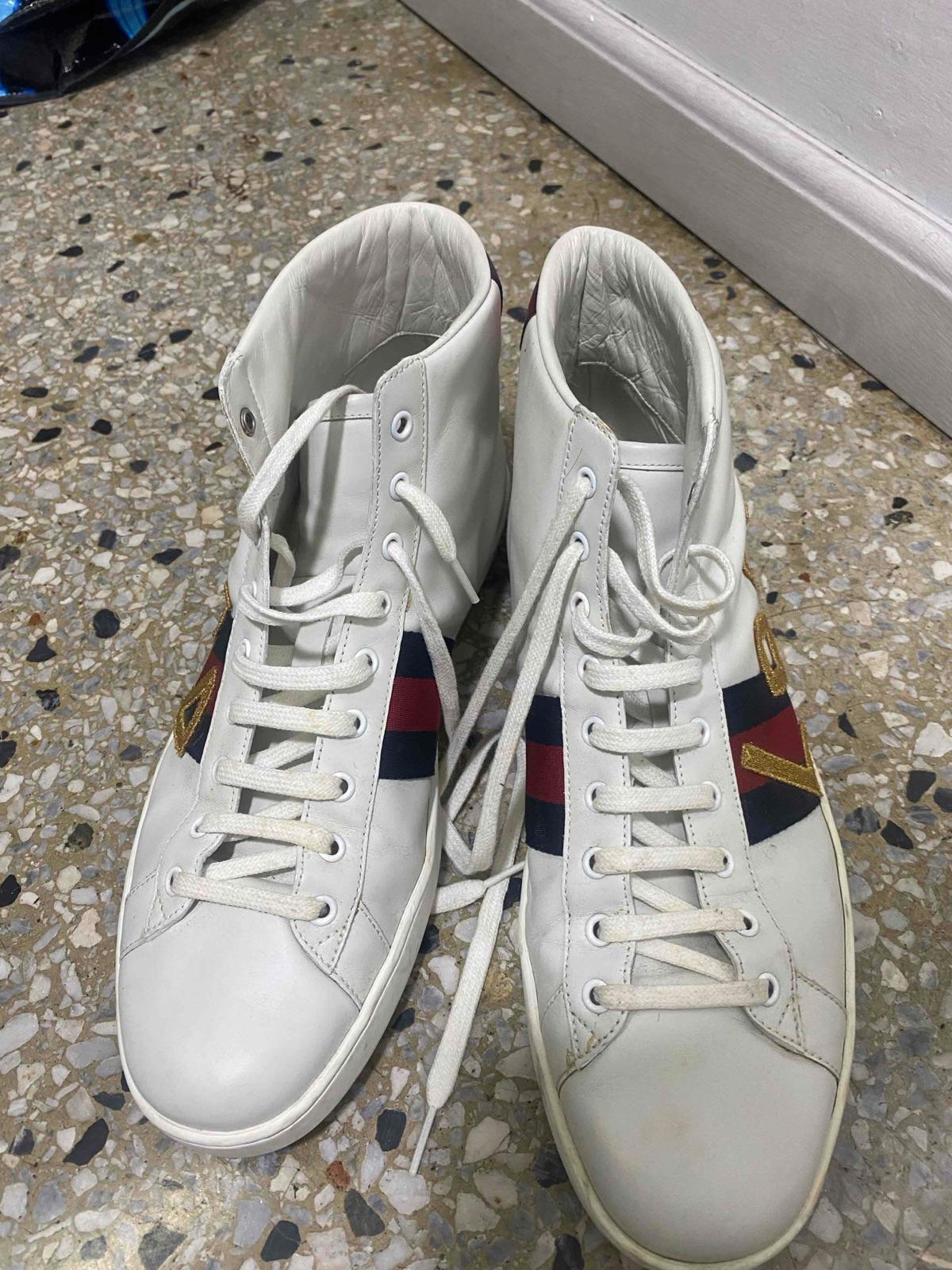 Zapatos Gucci blancos de caña alta, foto 2 de 5