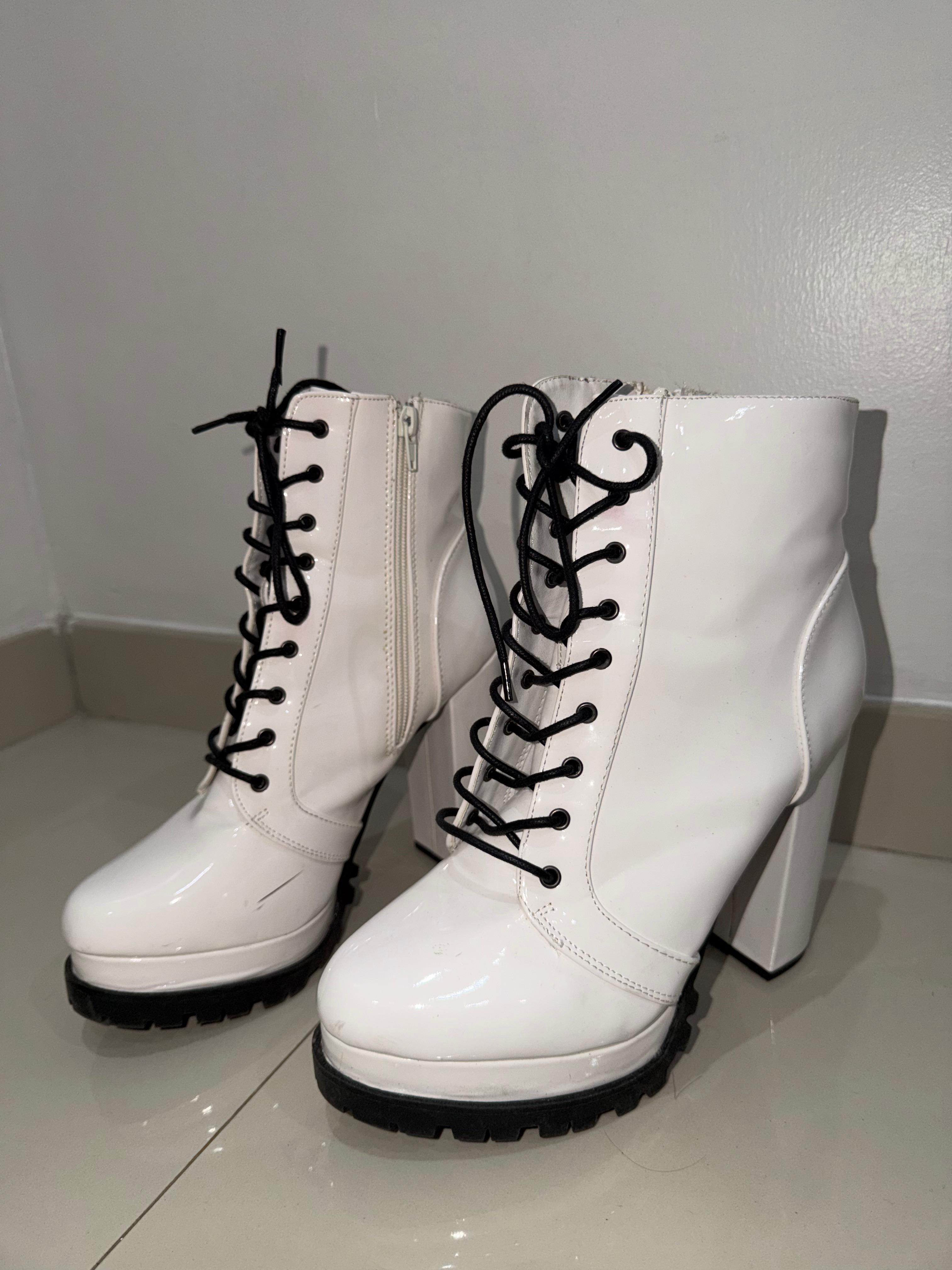 Botas, foto 2 de 4