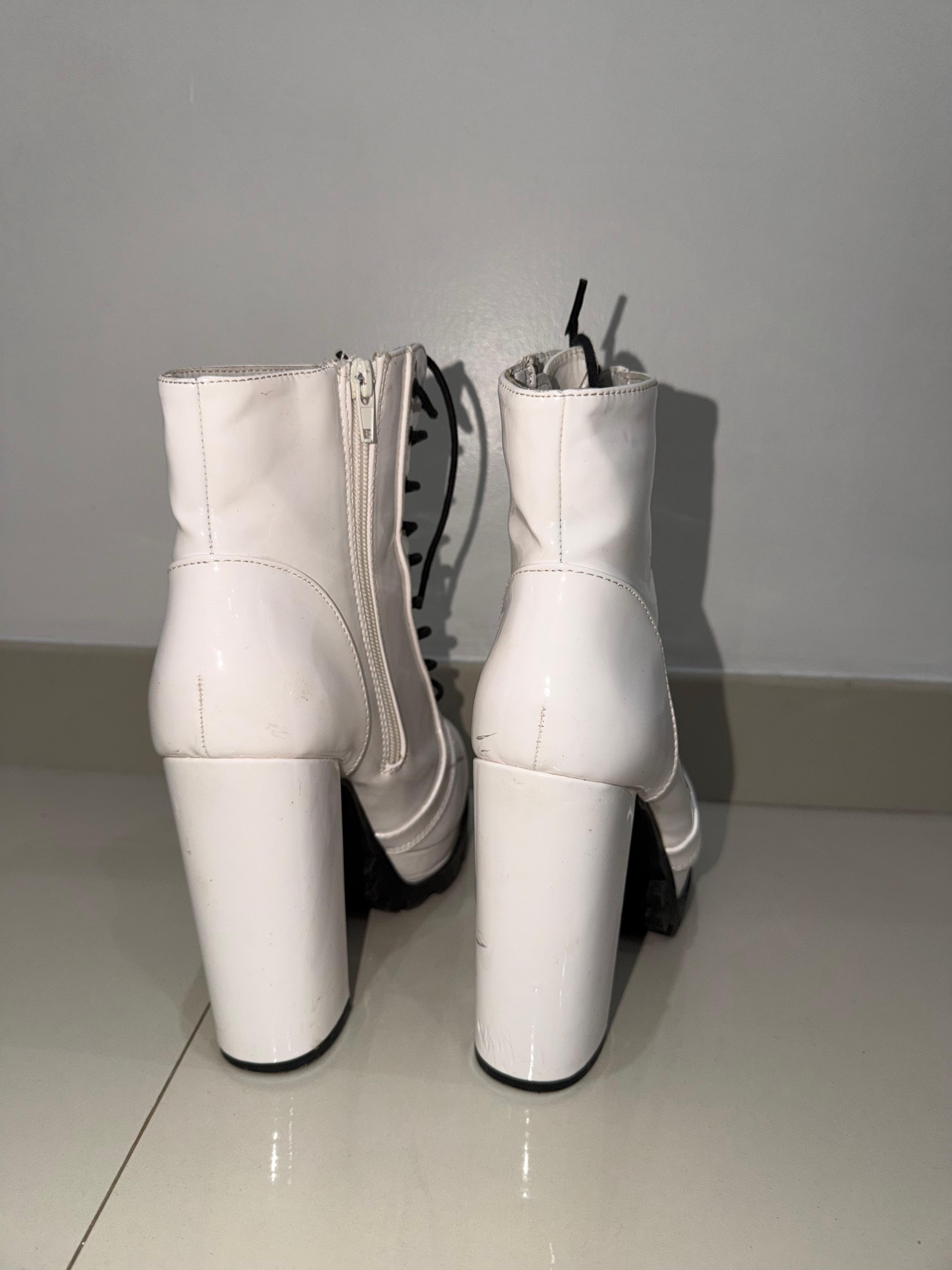 Botas, foto 4 de 4