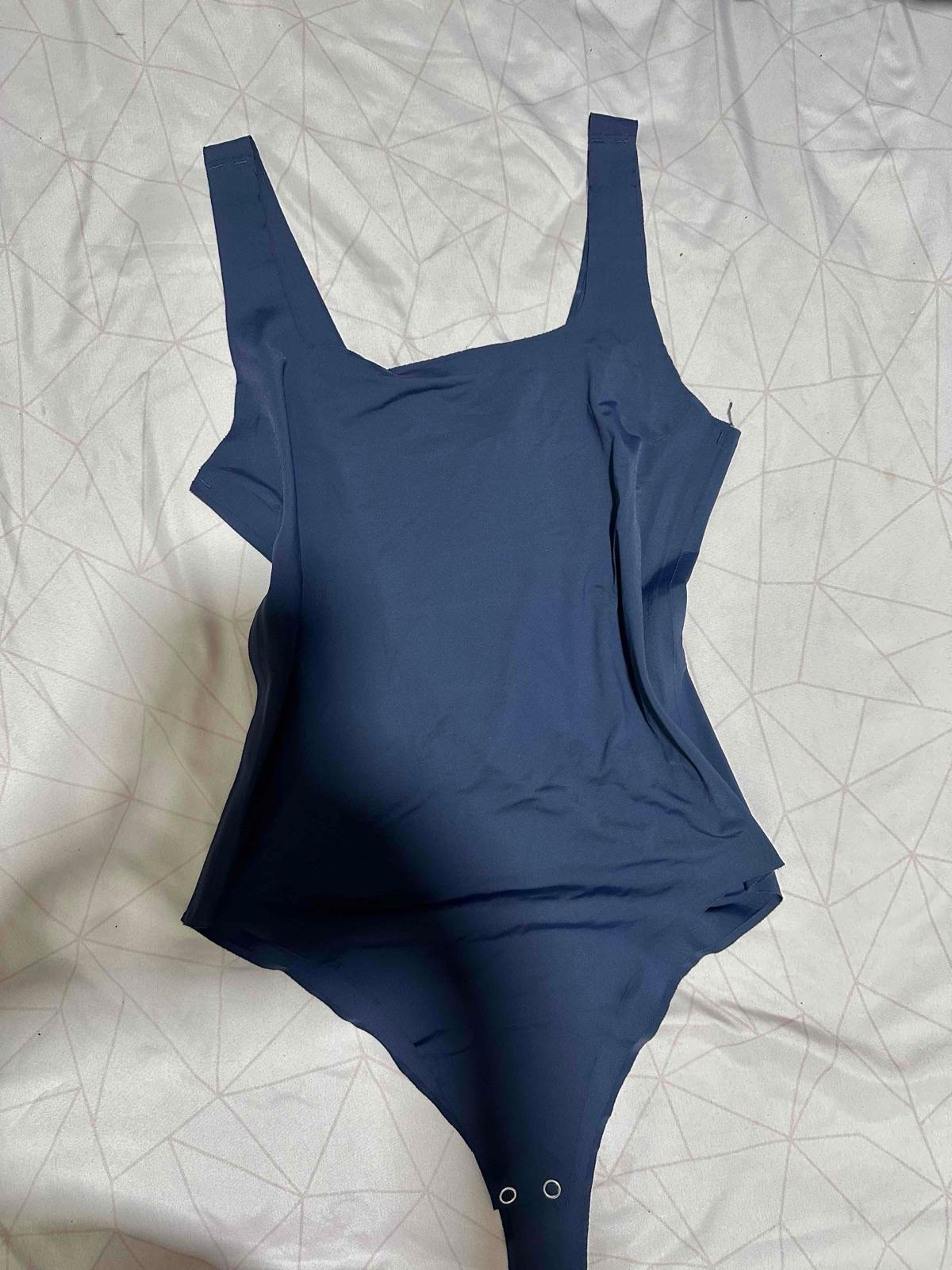 Body azul oscuro, foto 1 de 1