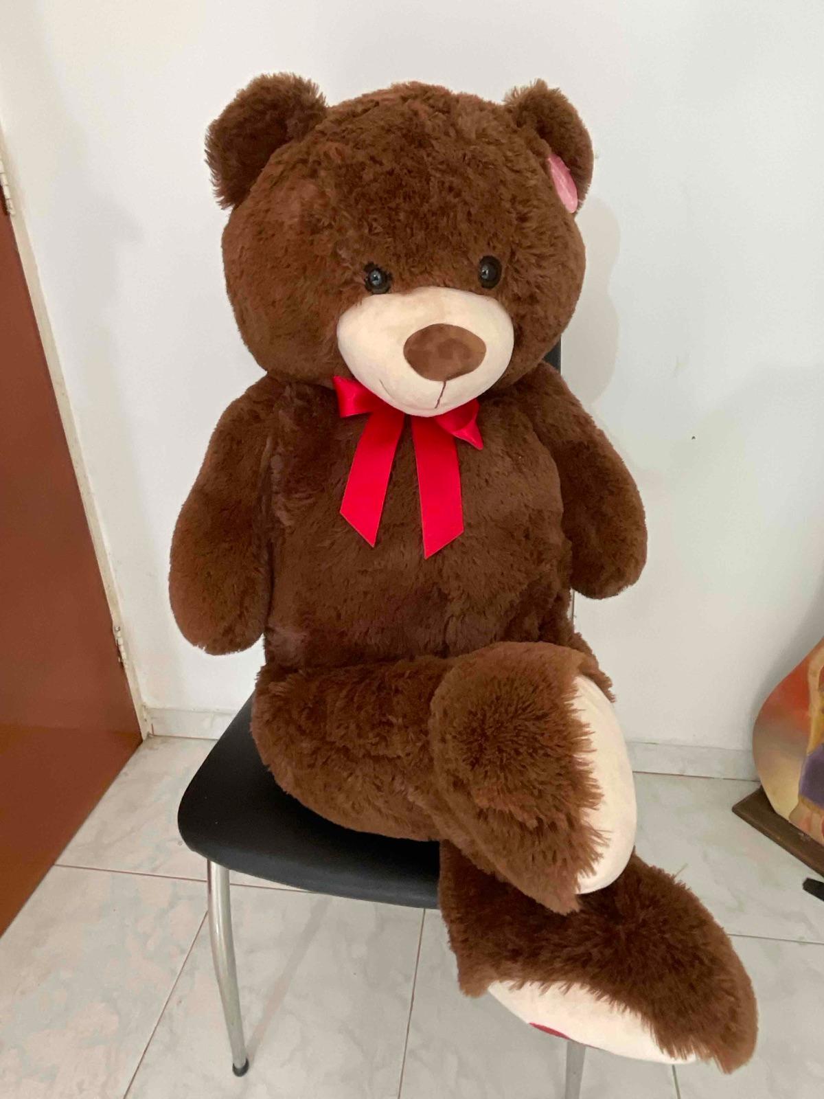 Oso de peluche nuevo de 110 cm largo, foto 2 de 2