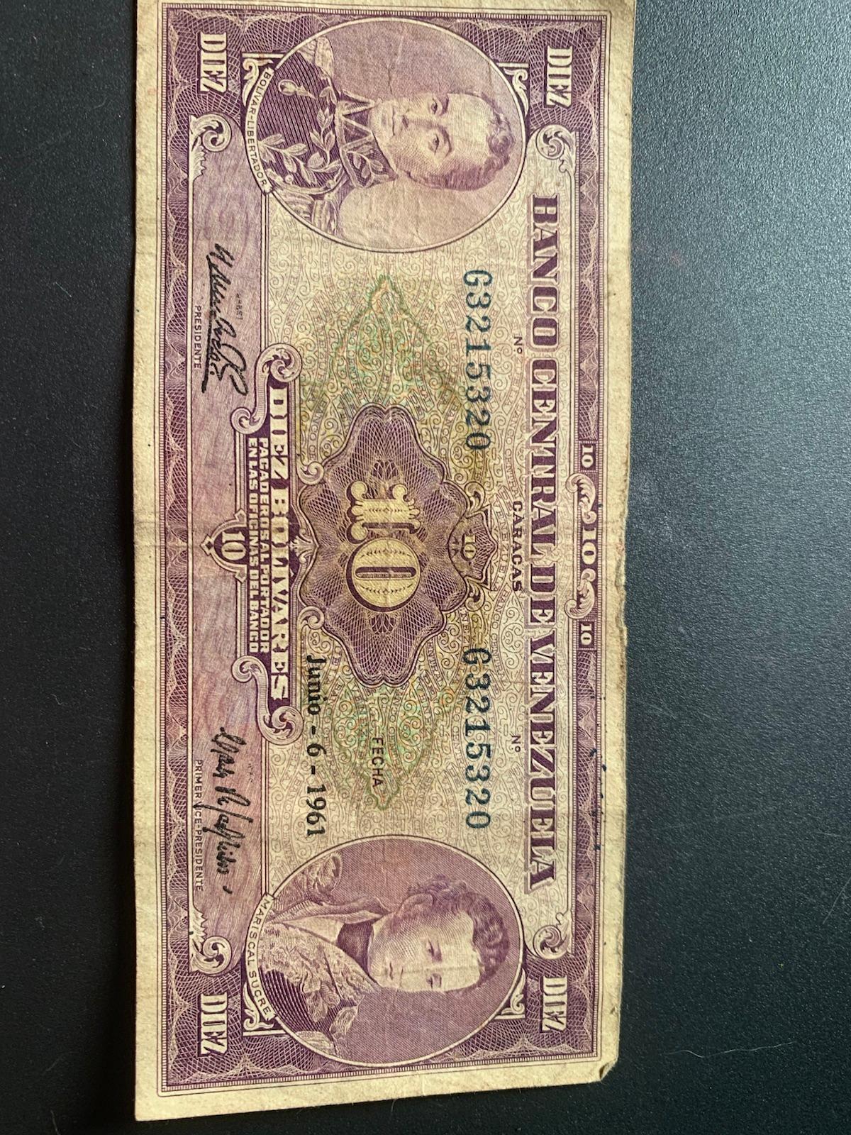 Billetes antiguos venezolanos de 10 y 20 bolívares, foto 2 de 4