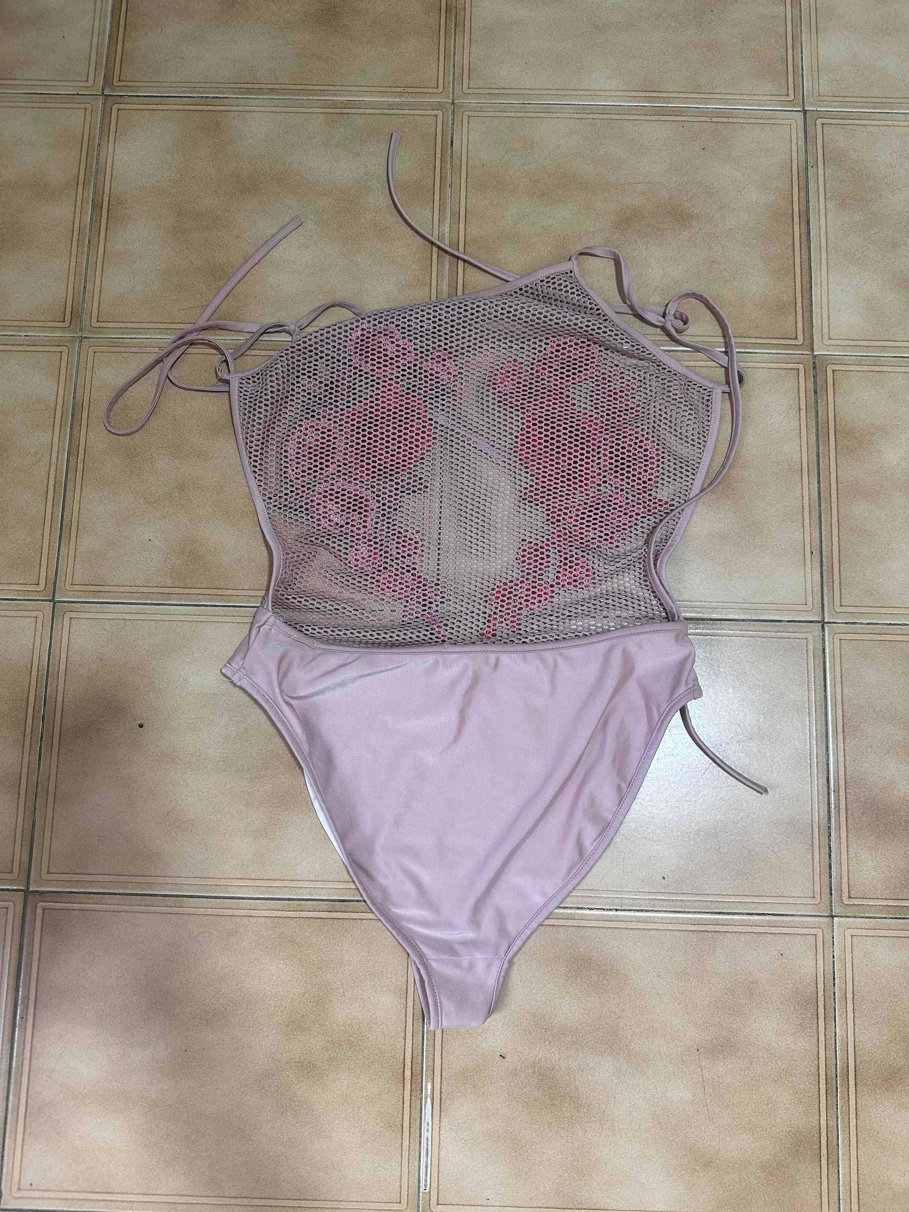 Body de Rosas, foto 2 de 2