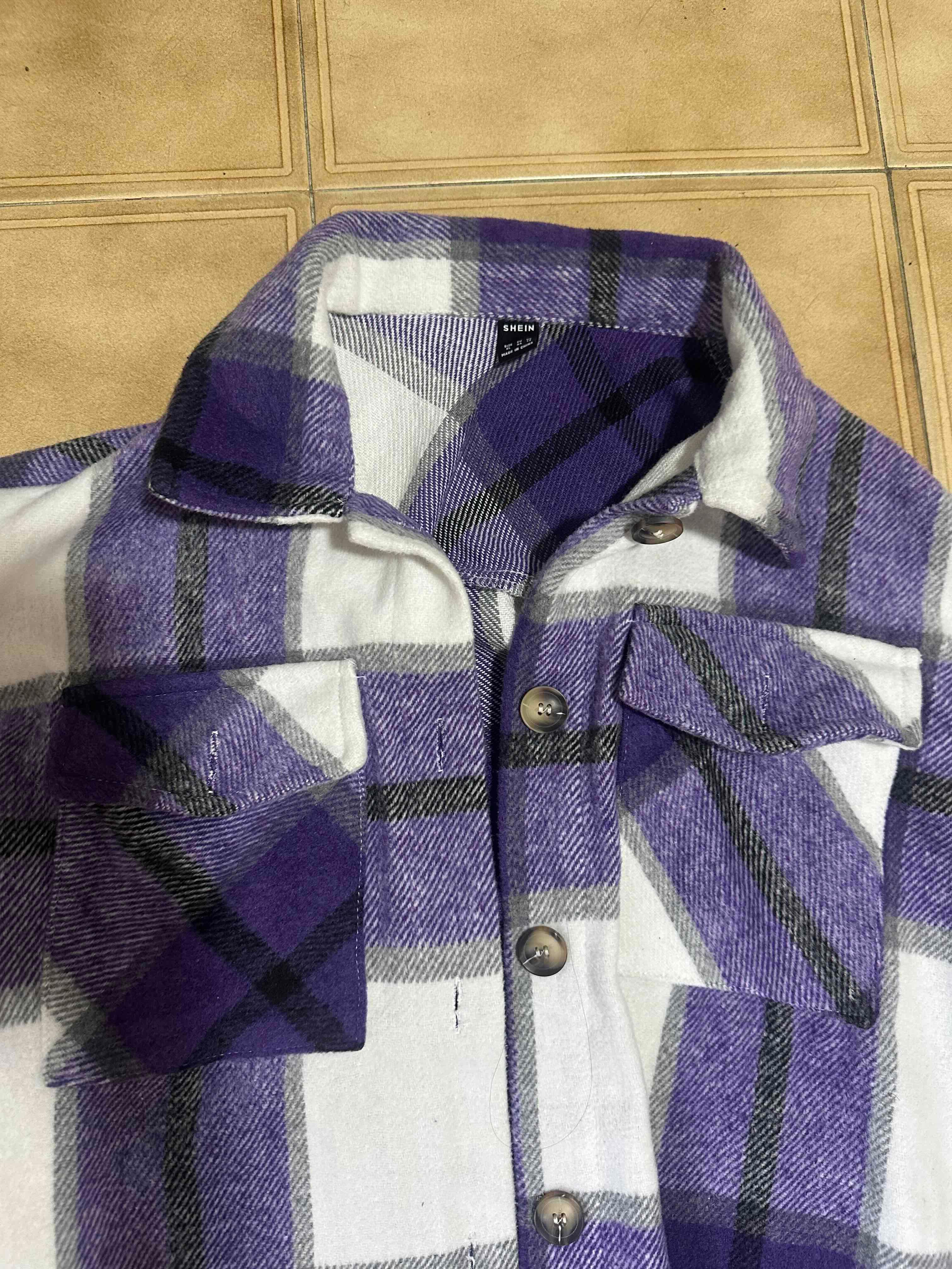 Camisa tipo Flannel, foto 2 de 2