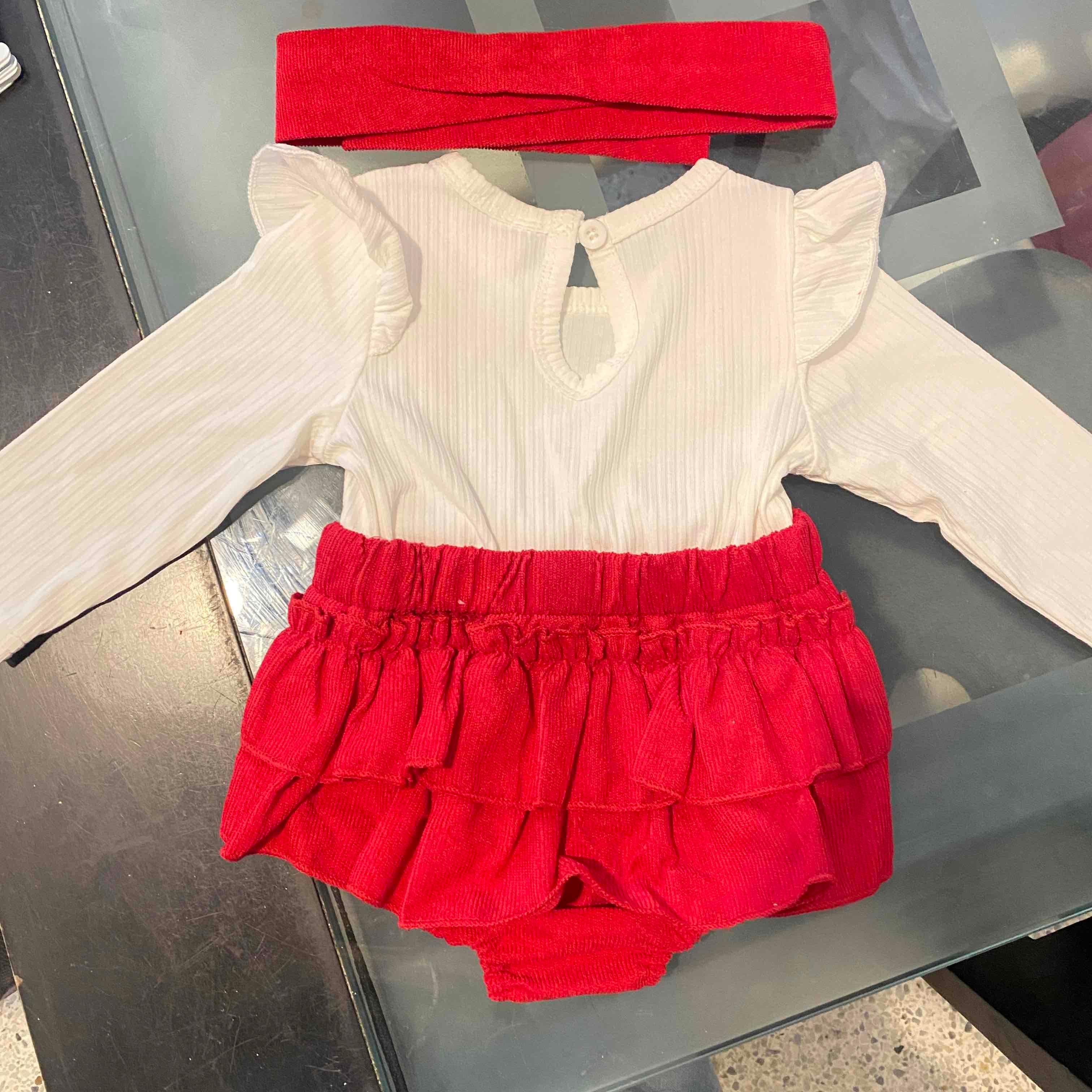 nuevo Conjunto 6 meses, foto 2 de 2