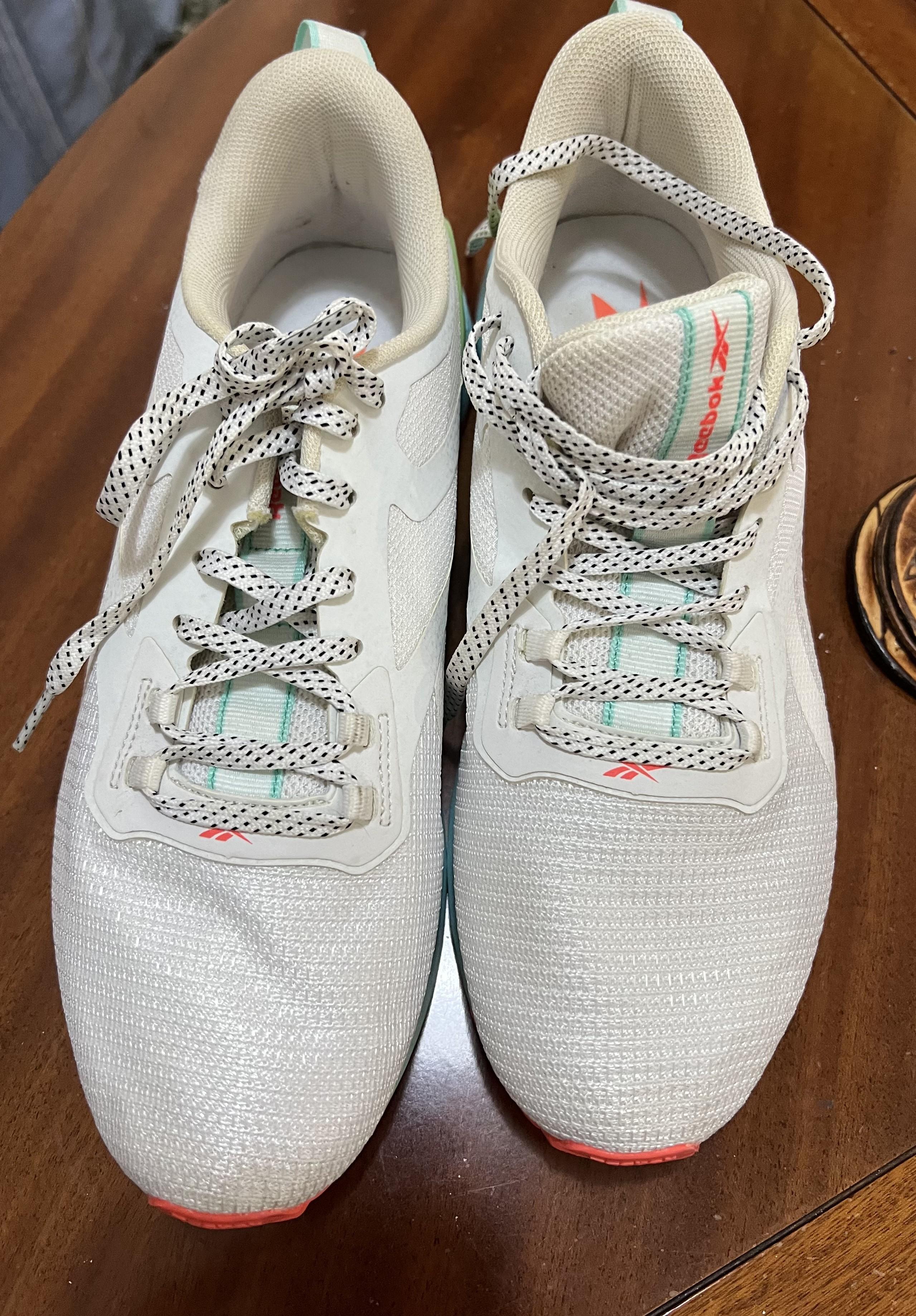 Zapatos deportivos Reebok poco uso casi nuevos, foto 3 de 5