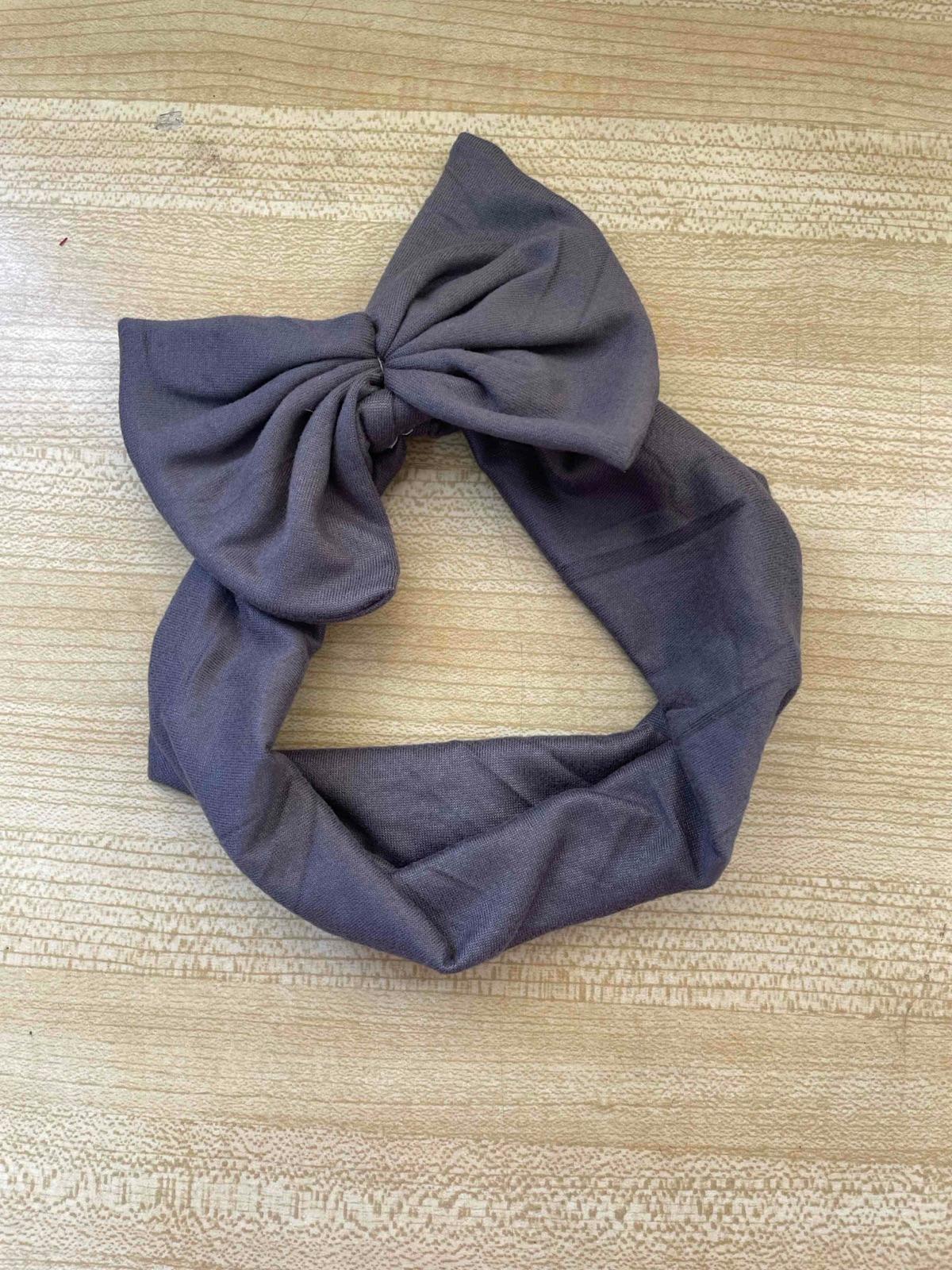 Cintillo de tela gris con lazo para bebé, foto 2 de 2
