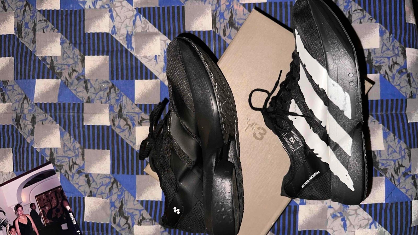 Zapatos deportivos negros Adidas Y-3, foto 4 de 5