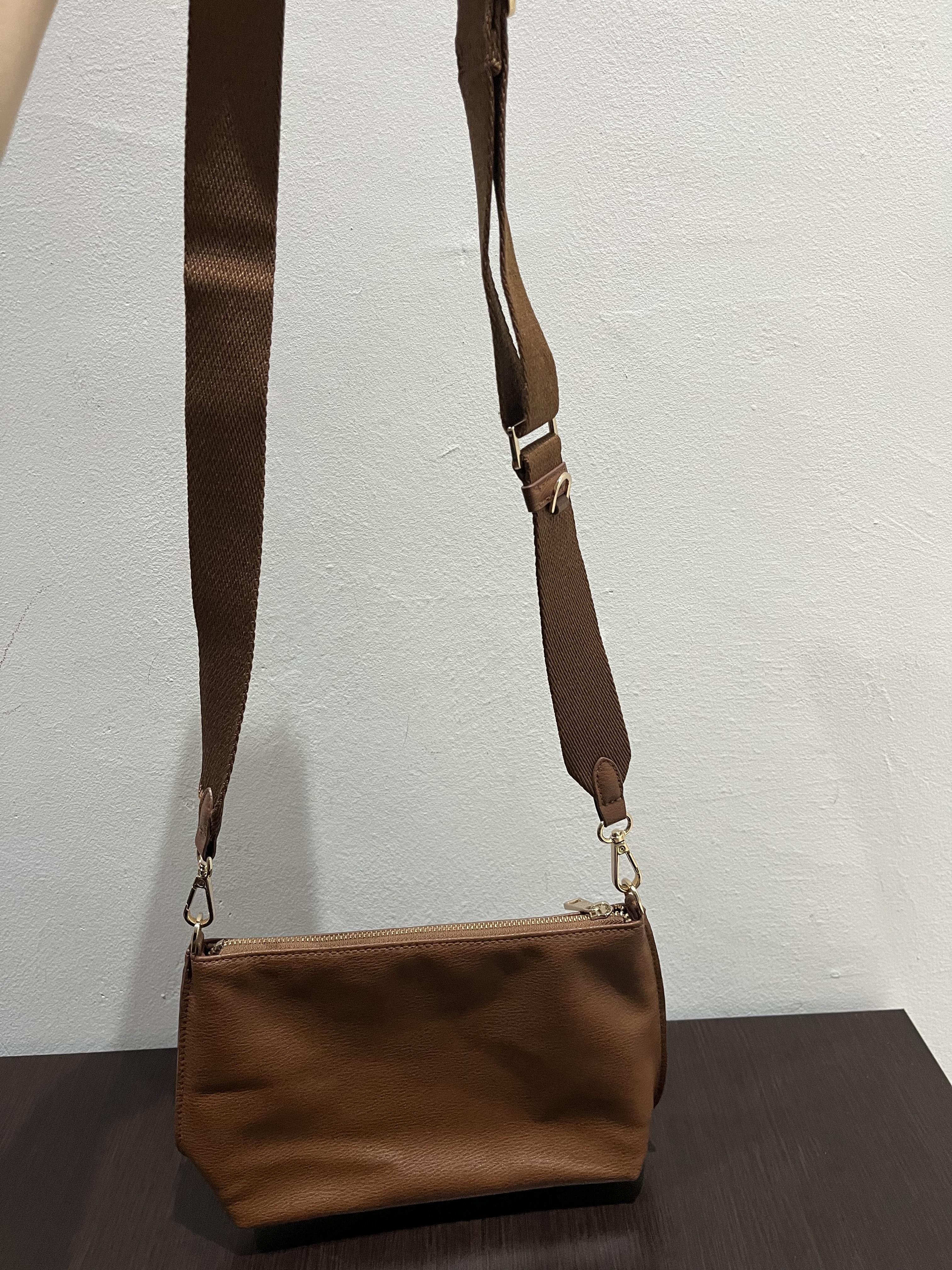 Cartera, foto 2 de 2