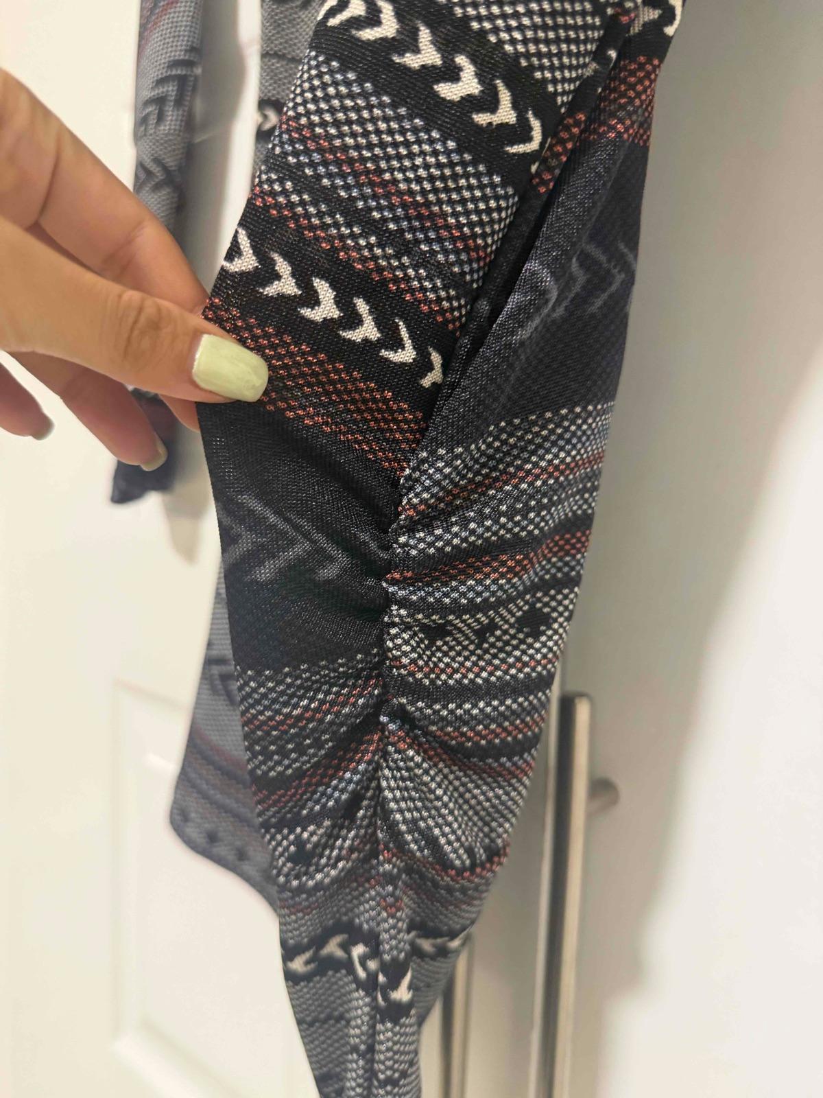 Vestido de manga larga estampado, foto 2 de 3