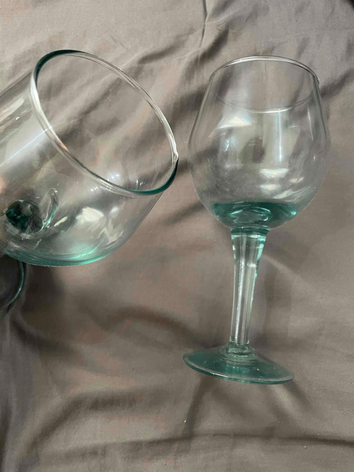 Copas de vidrio soplado verde, foto 2 de 2