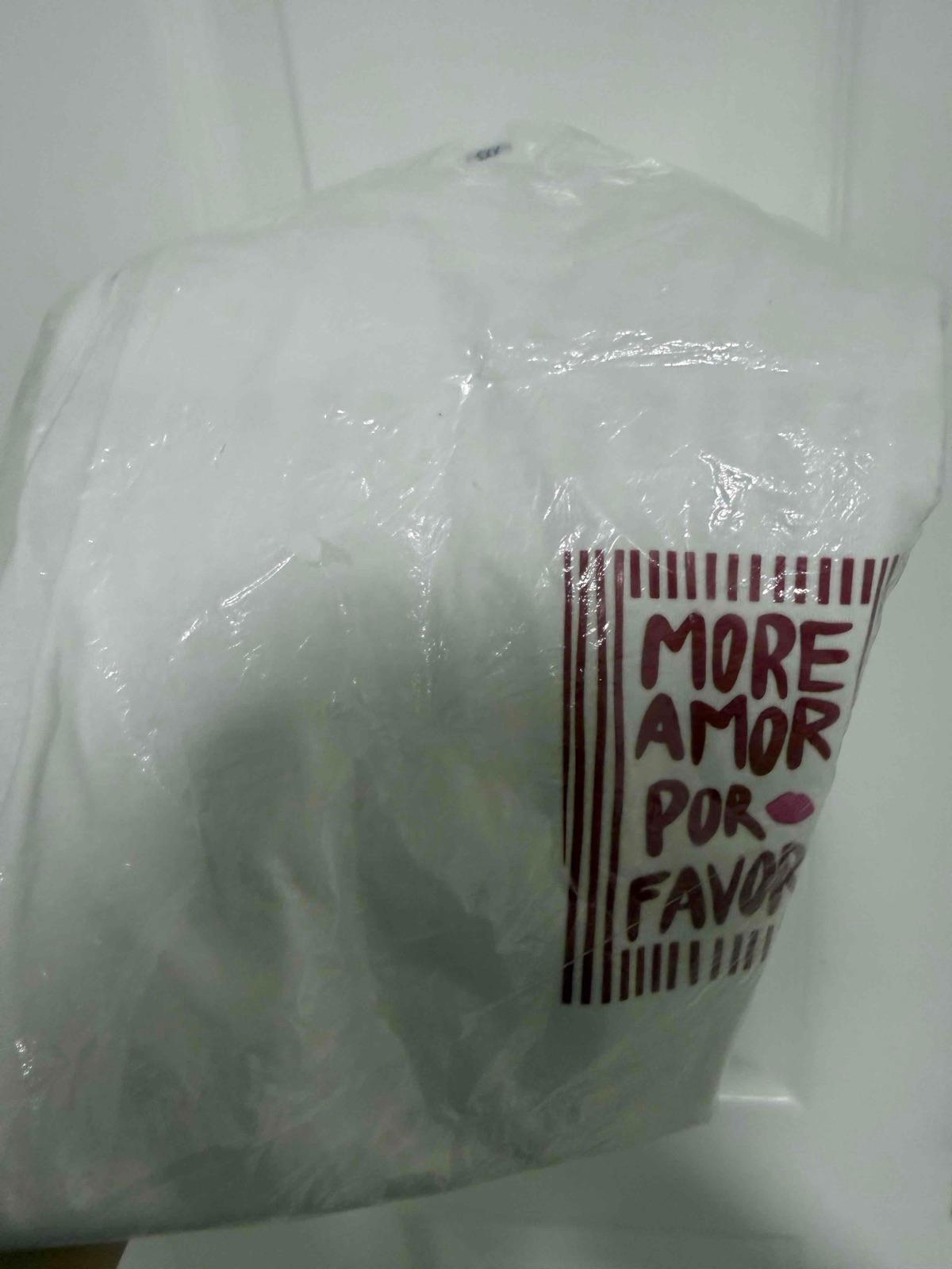 Camisa Blanca More Amor Por Favor, foto 3 de 3