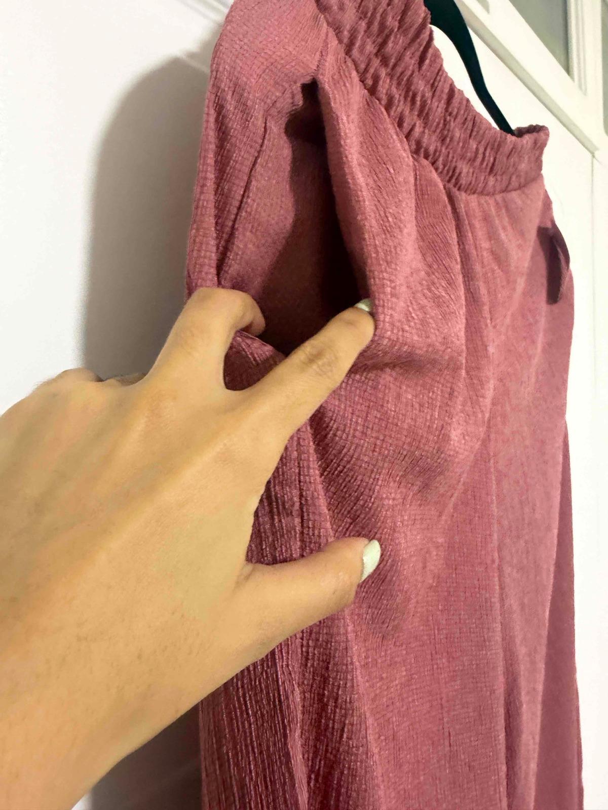 Pantalón rosado de mujer, foto 2 de 3
