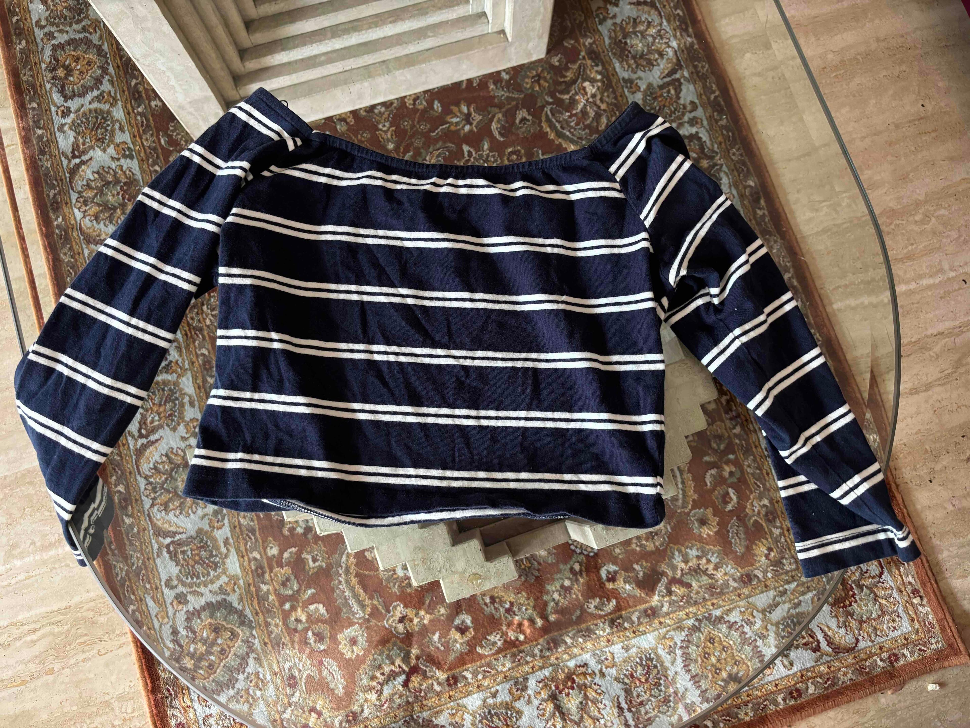 Crop top manga larga azul marino a rayas blancas, foto 2 de 2