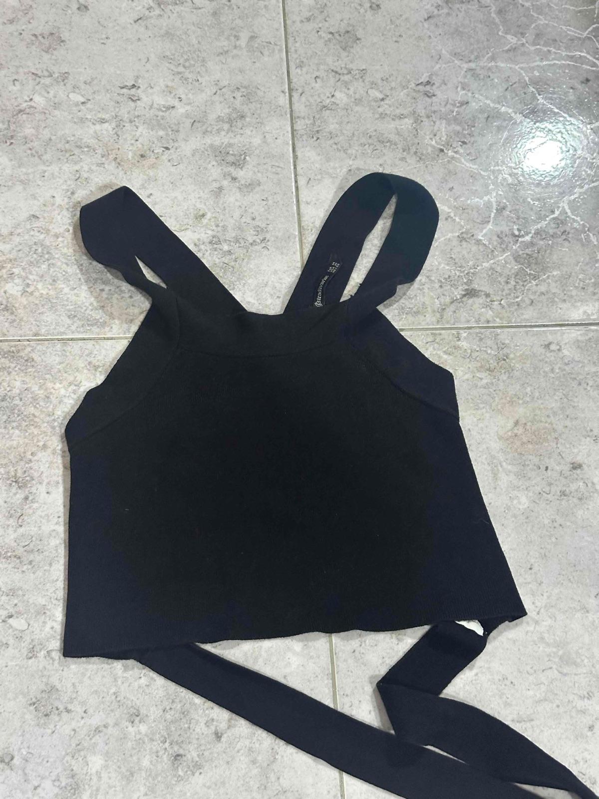 Top Negro Stradivarius Talla M, foto 2 de 3