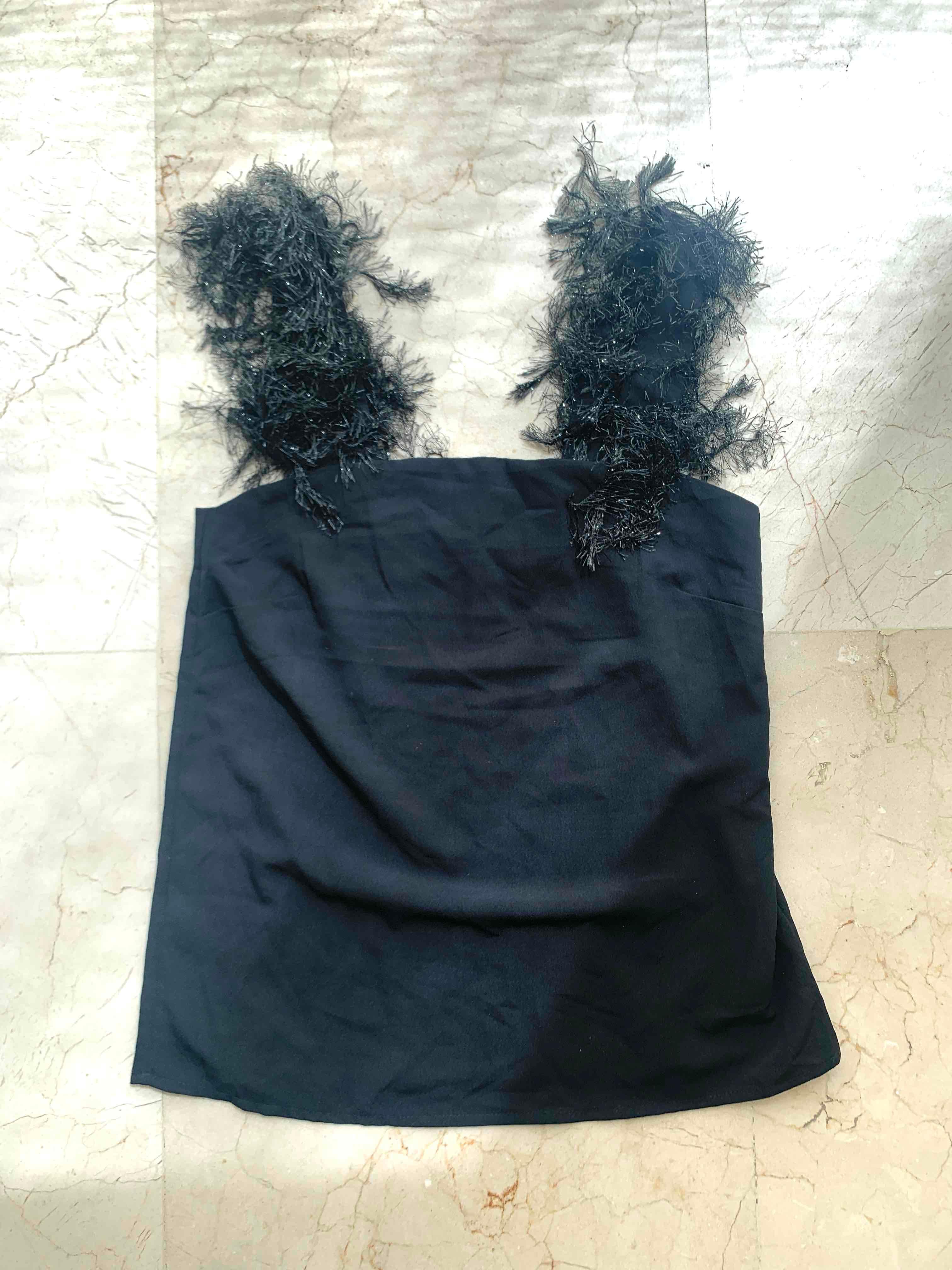 Top negro plumas ASOS nueva, foto 4 de 6