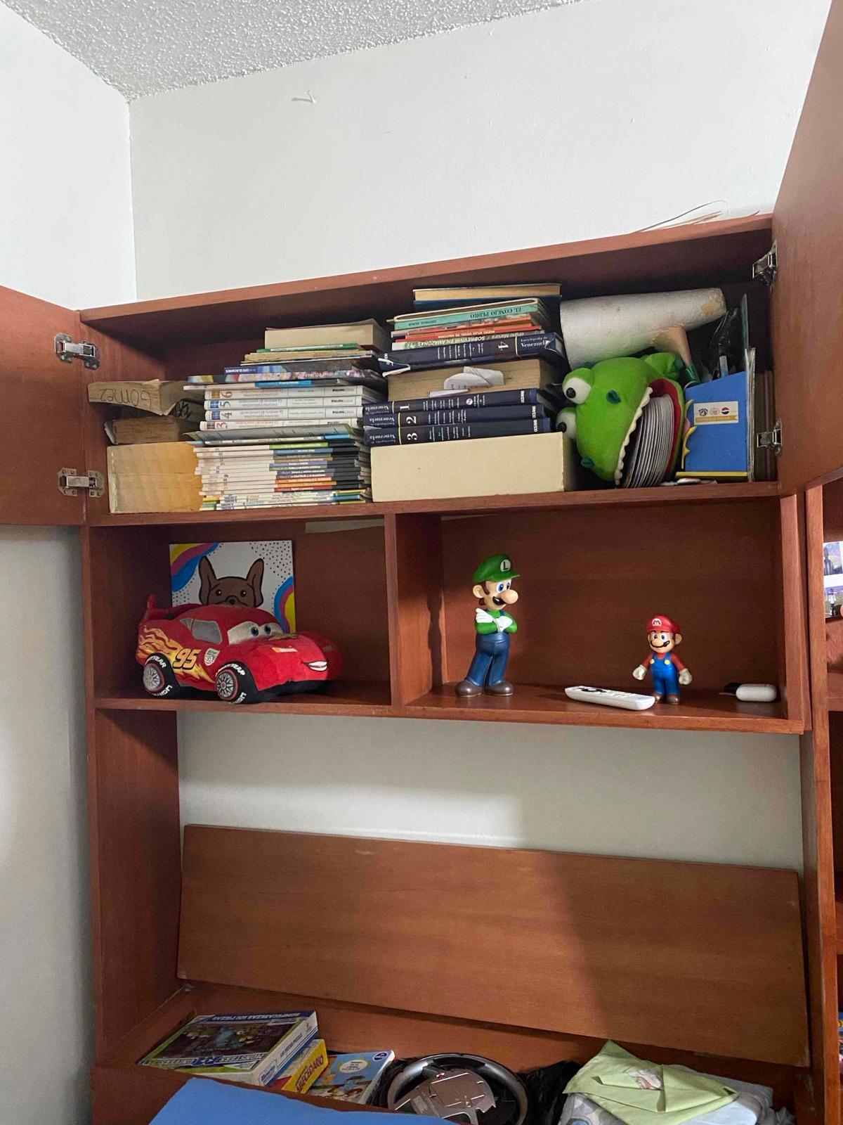 Cama individual de madera con nido y juego de biblioteca con escritorio, foto 4 de 7