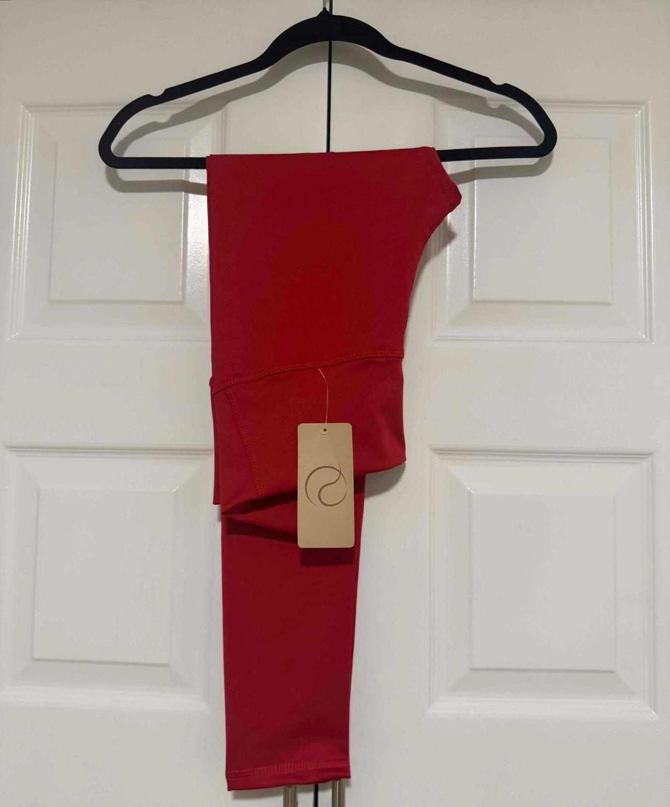 Leggings Roja de Mujer, foto 1 de 2