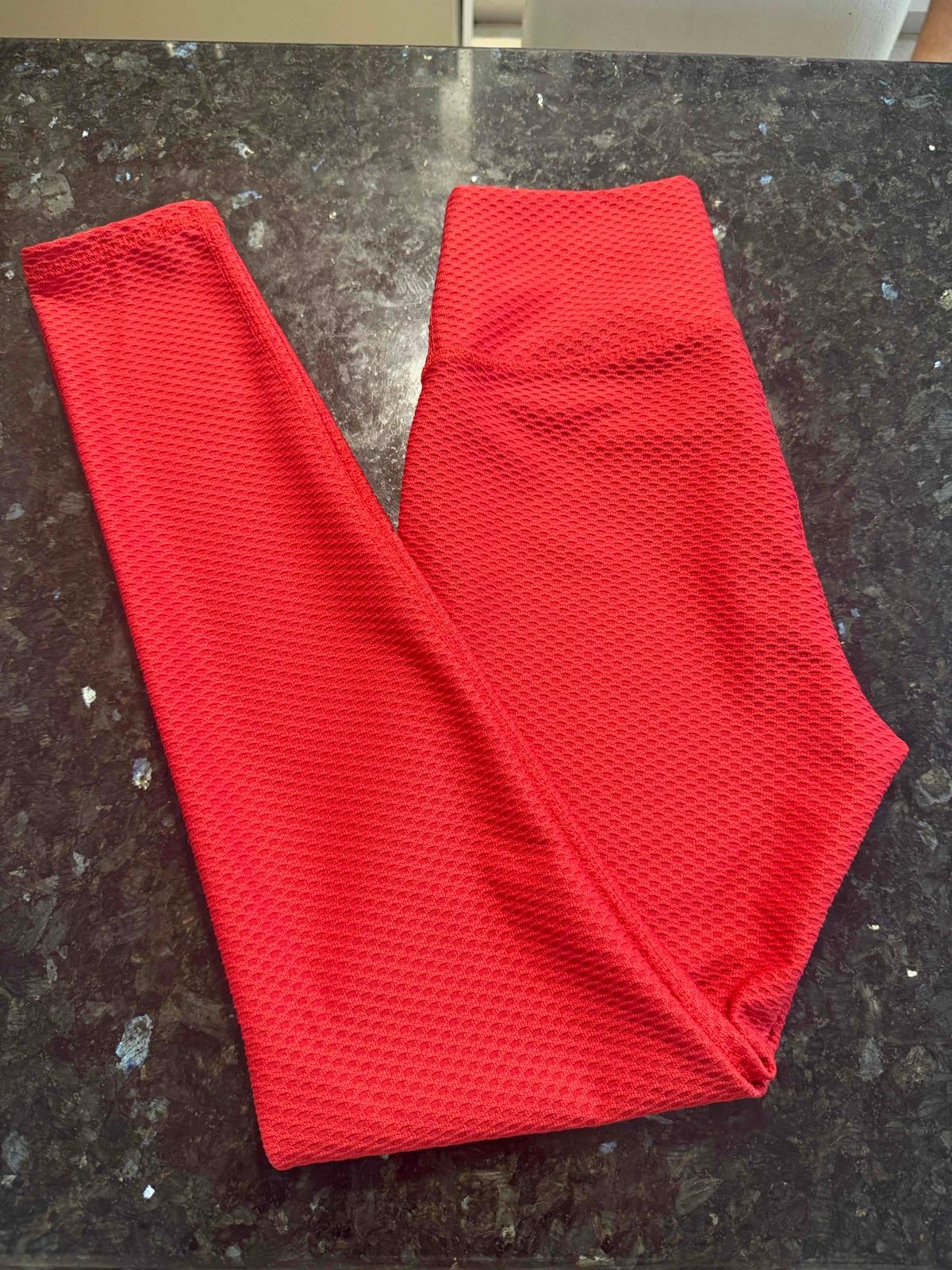 Leggings rojos de textura waffle, foto 1 de 2