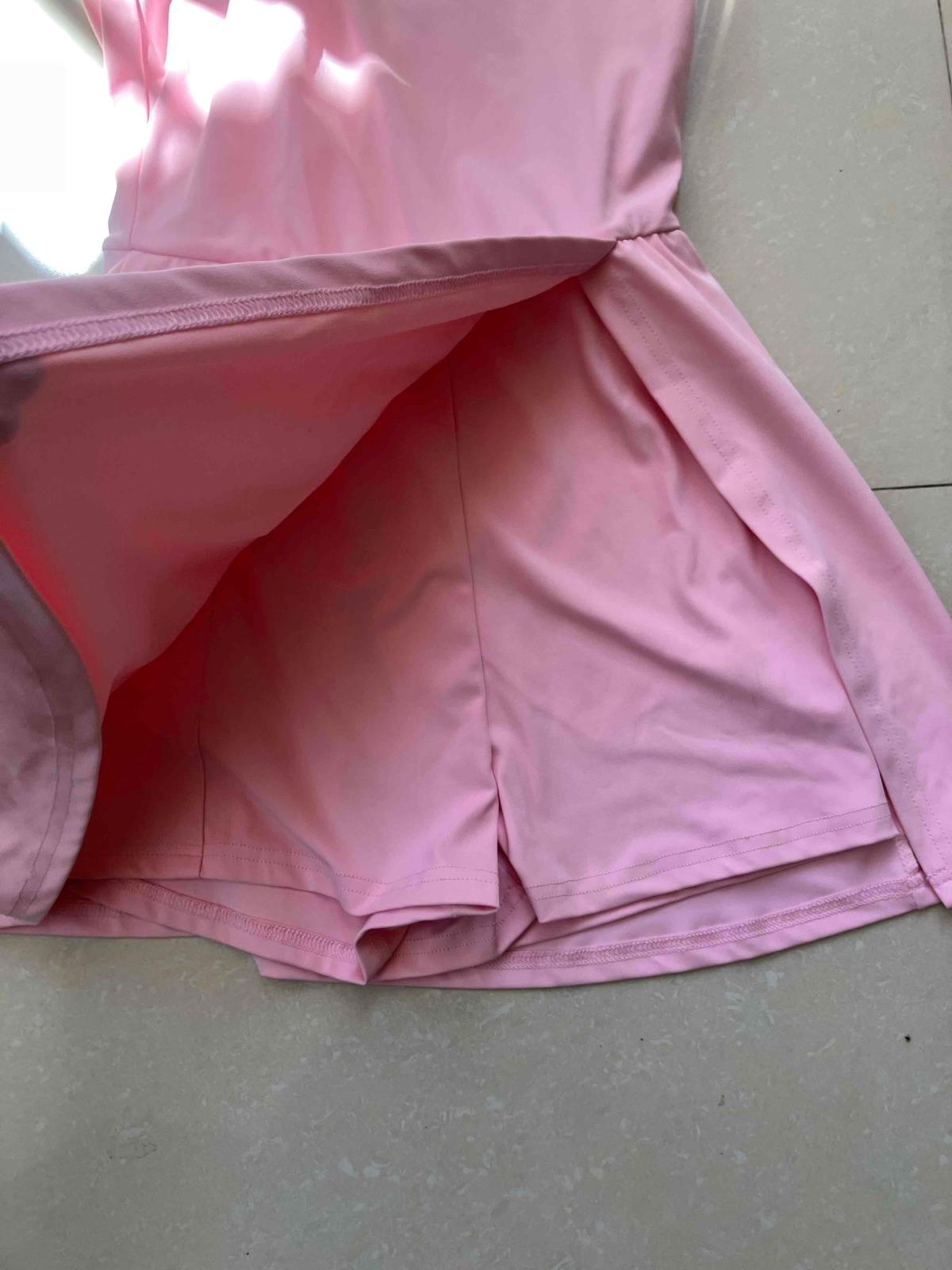 Vestido deportivo corto rosa, foto 3 de 3