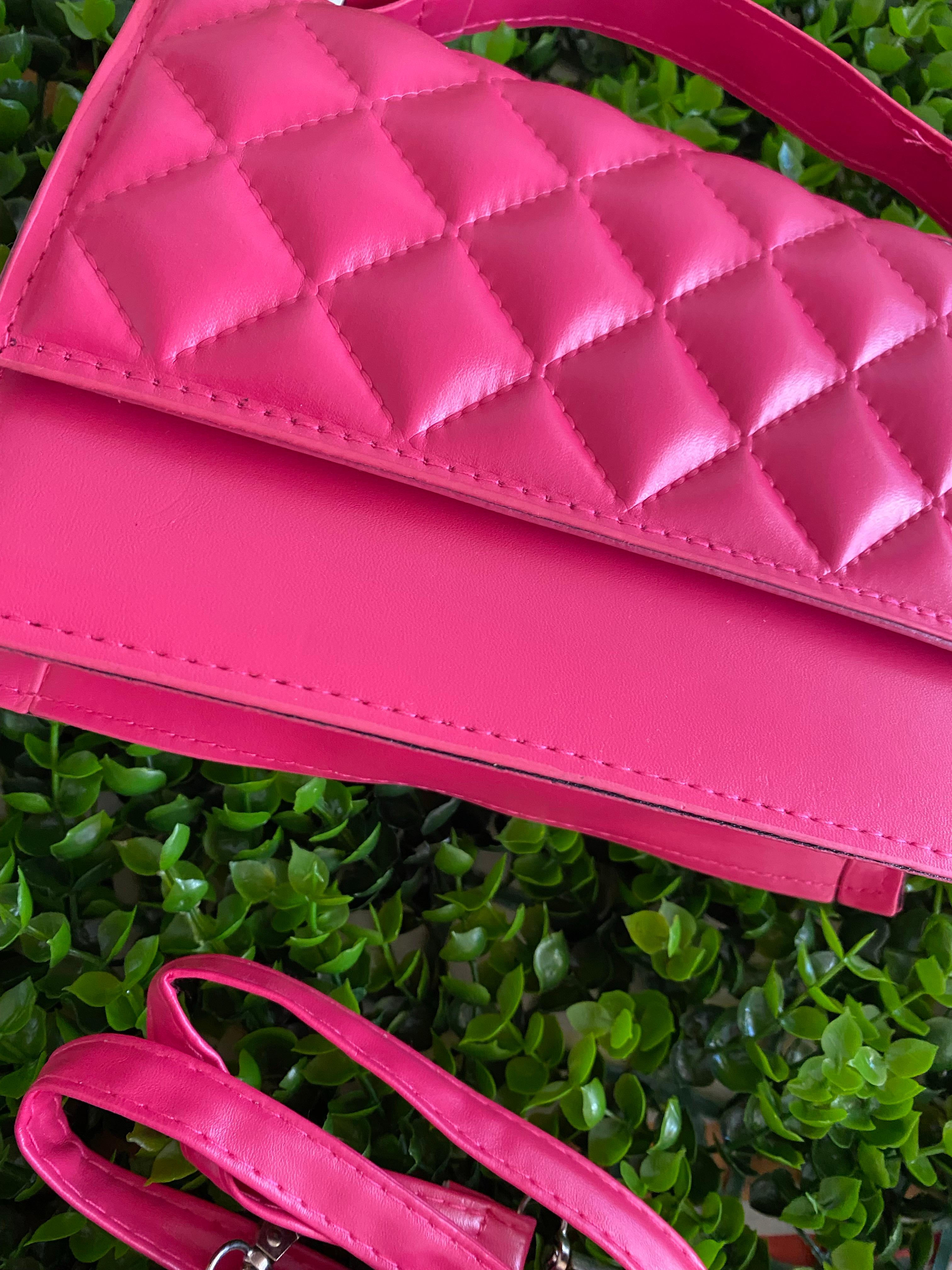 Cartera fucsia, foto 2 de 2