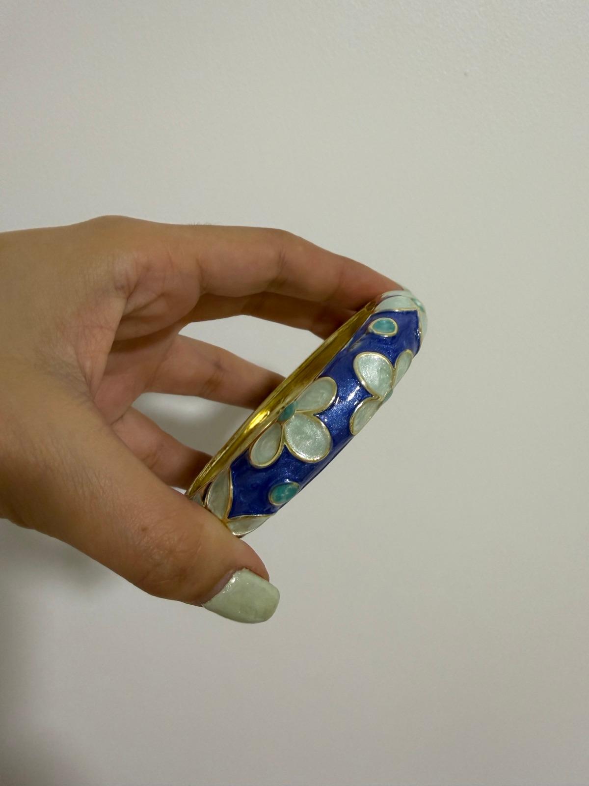 Brazalete esmaltado azul y verde, foto 1 de 3