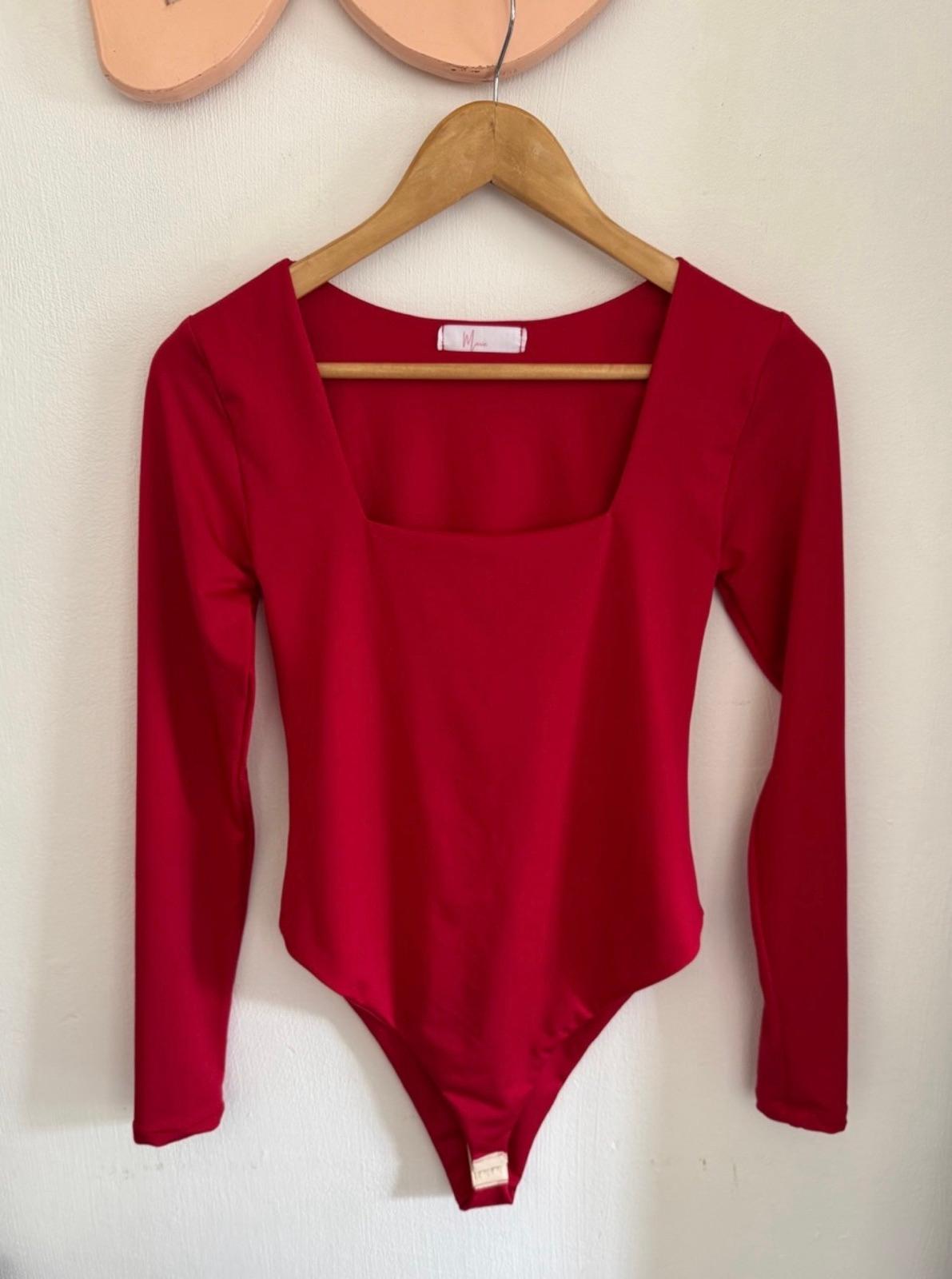 Body rojo de manga larga, foto 1 de 1