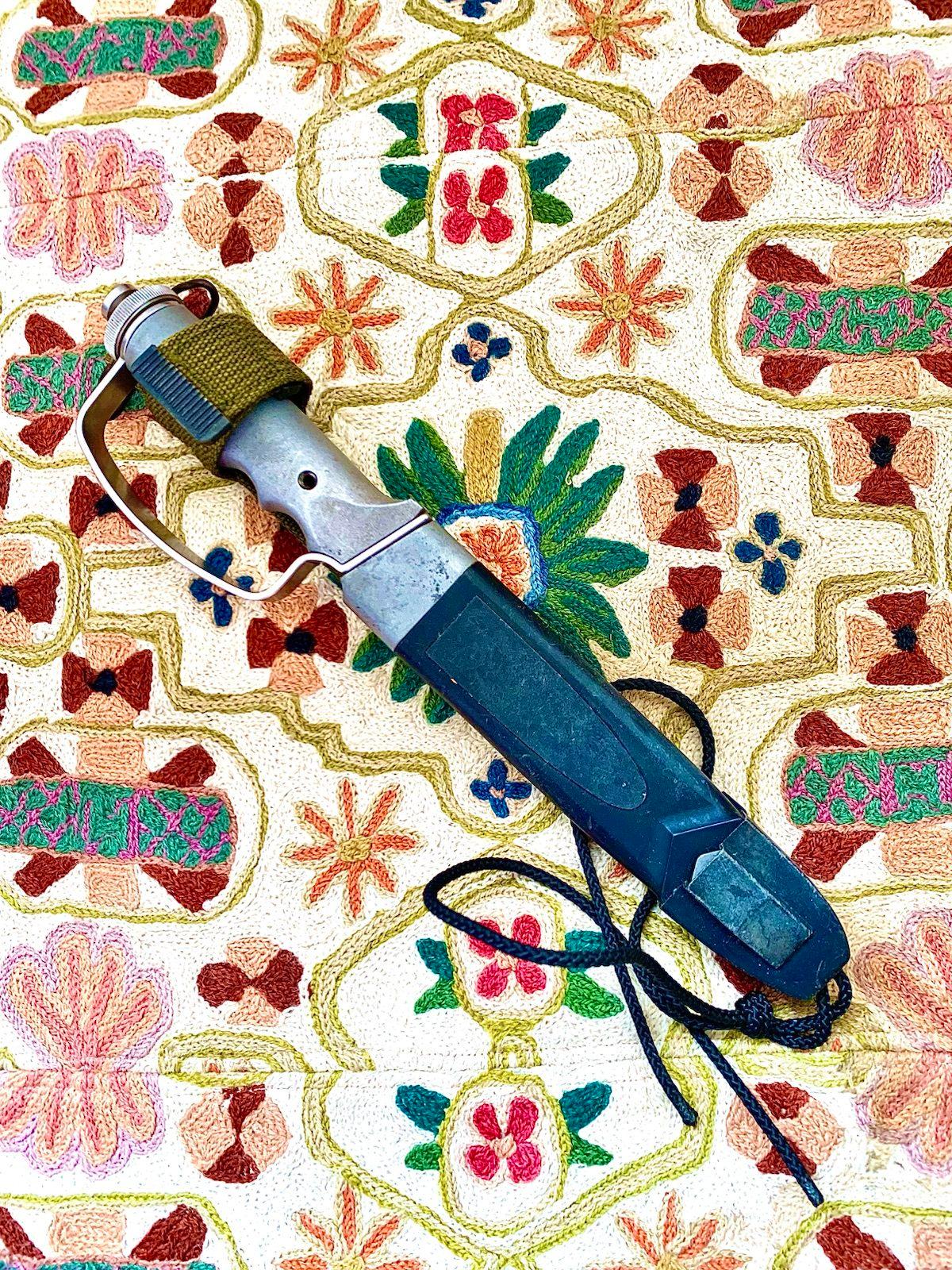 Cuchillo de Supervivencia, foto 2 de 3