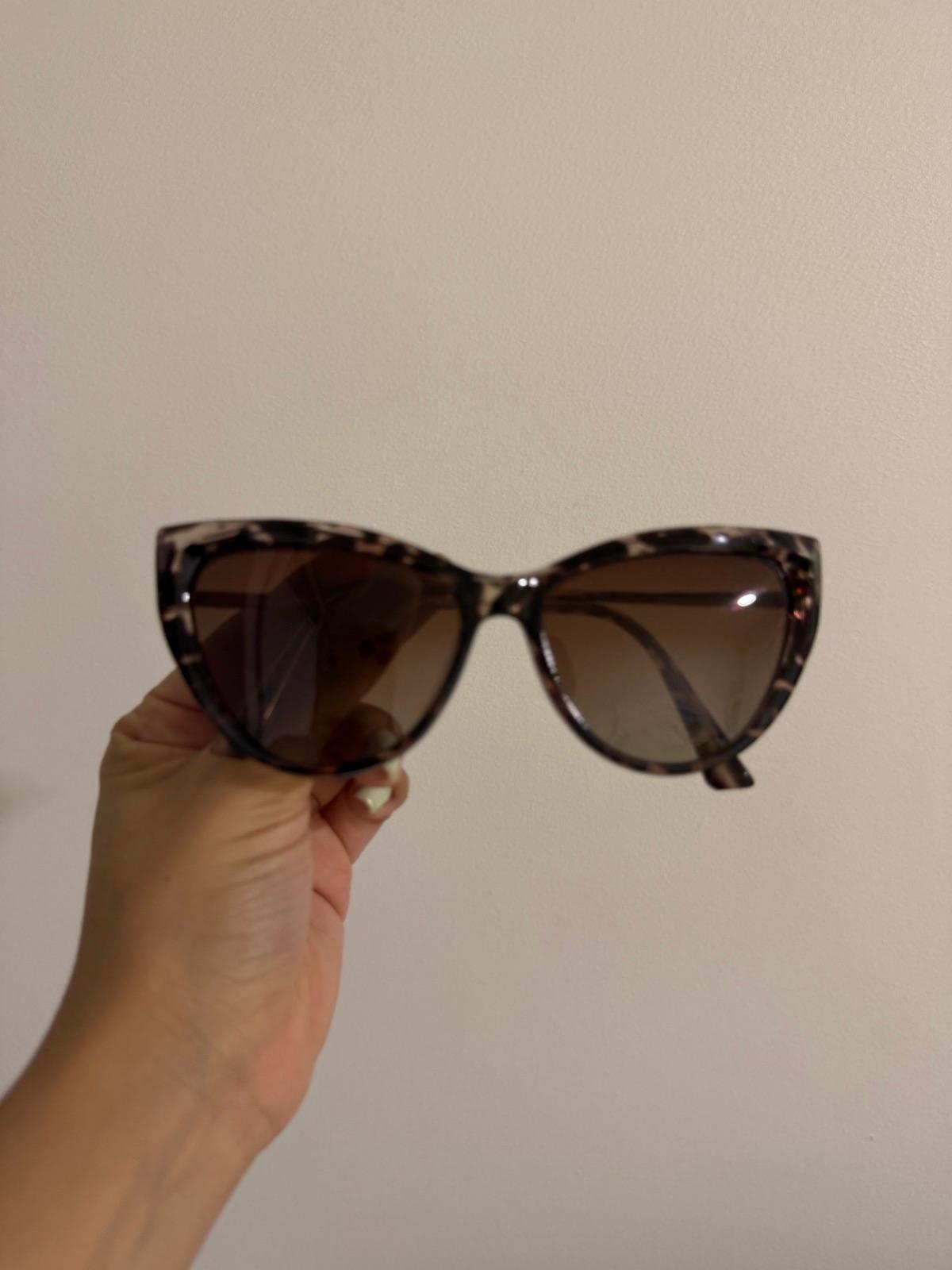Lentes de sol con montura estampada tipo carey, foto 1 de 2