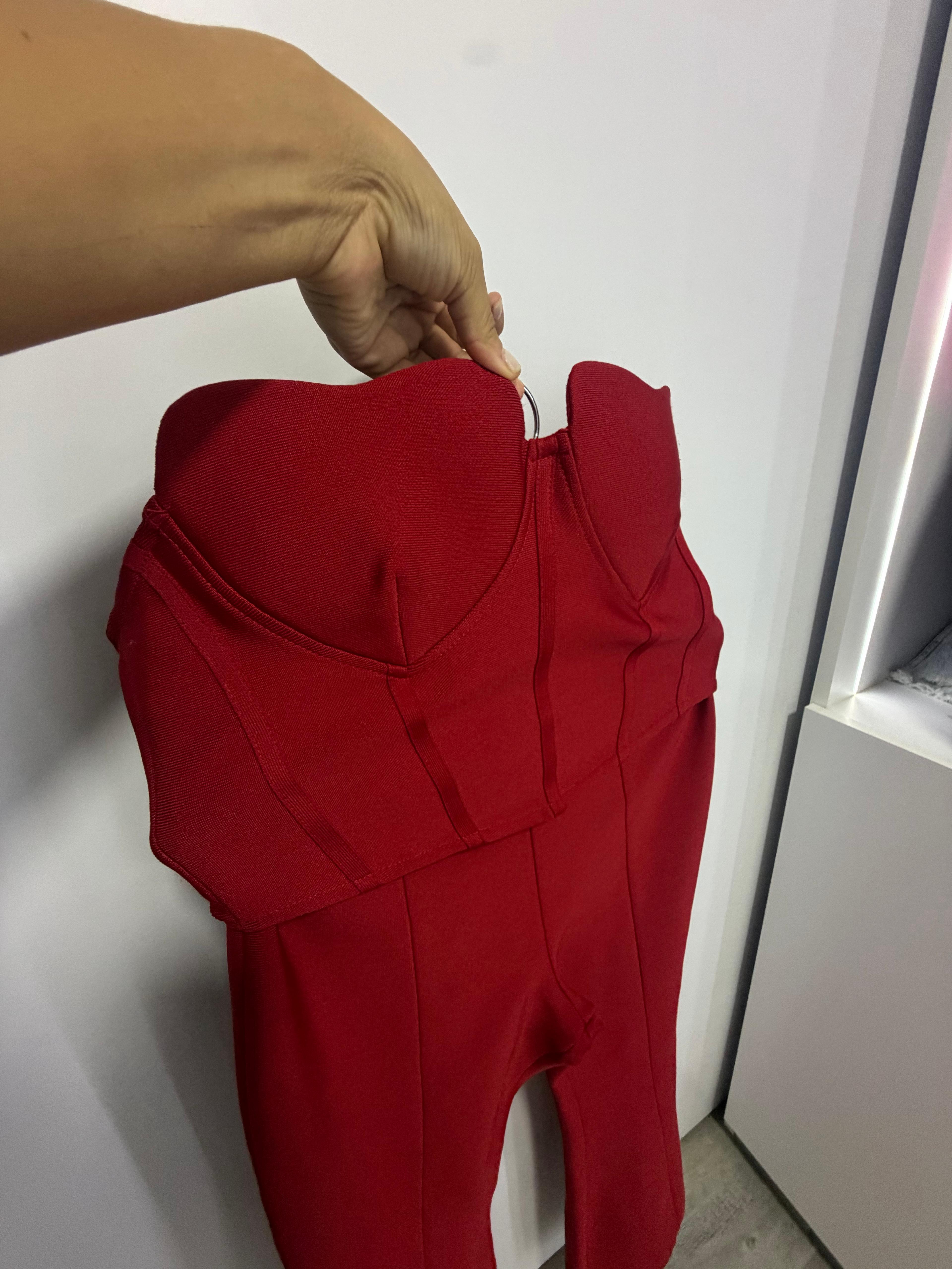 Conjunto Rojo, foto 3 de 6