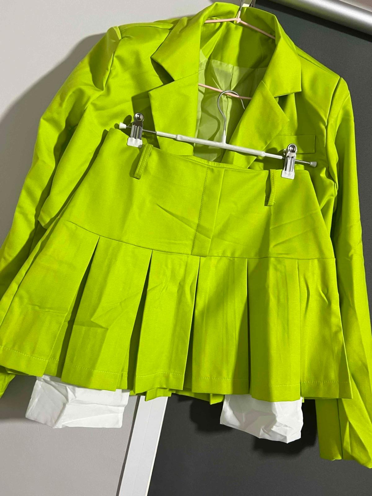 Conjunto sastre corto verde lima, foto 2 de 2