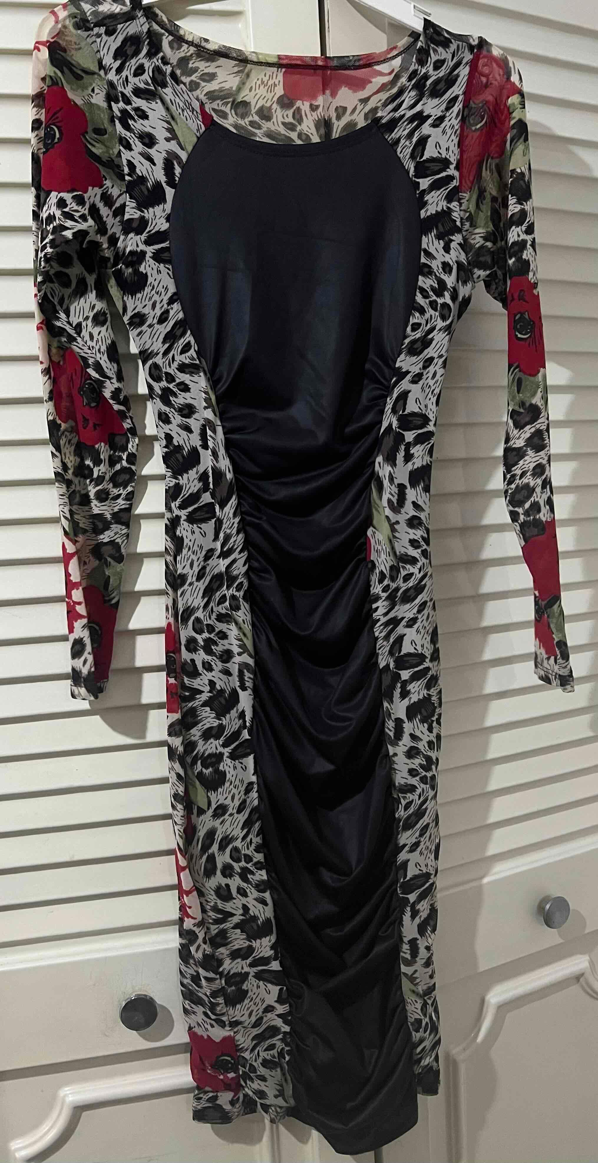 Vestido talla M, foto 2 de 2
