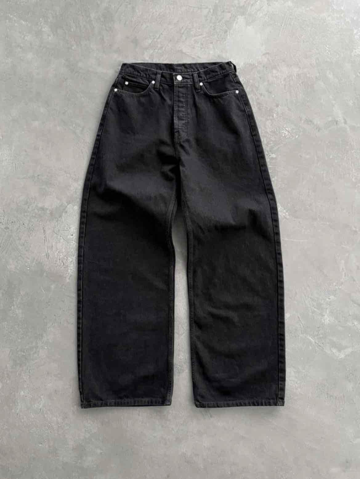 Jeans de mezclilla negro baggy, foto 1 de 1