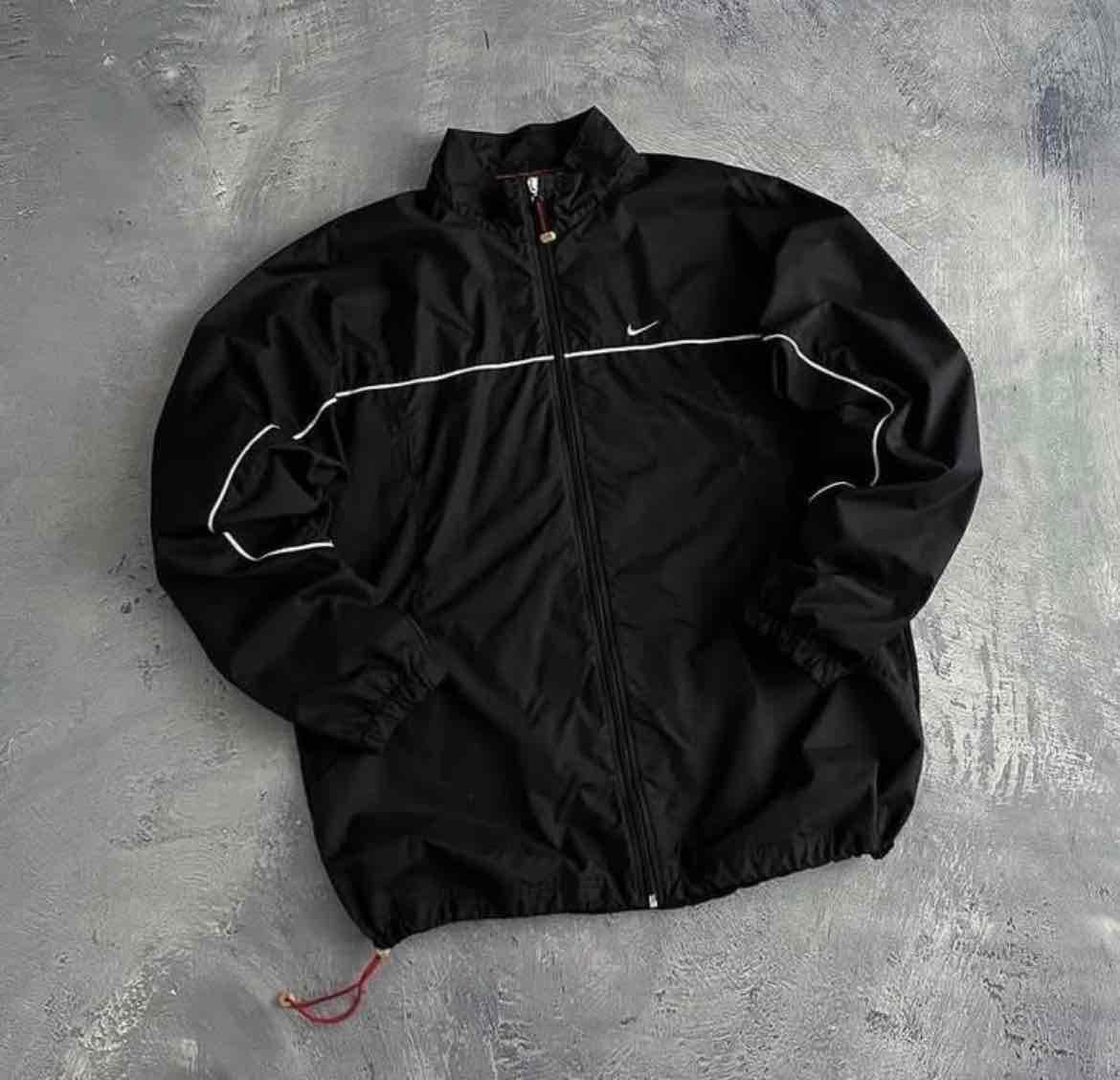 Chaqueta Nike Negra Deportiva, foto 1 de 1