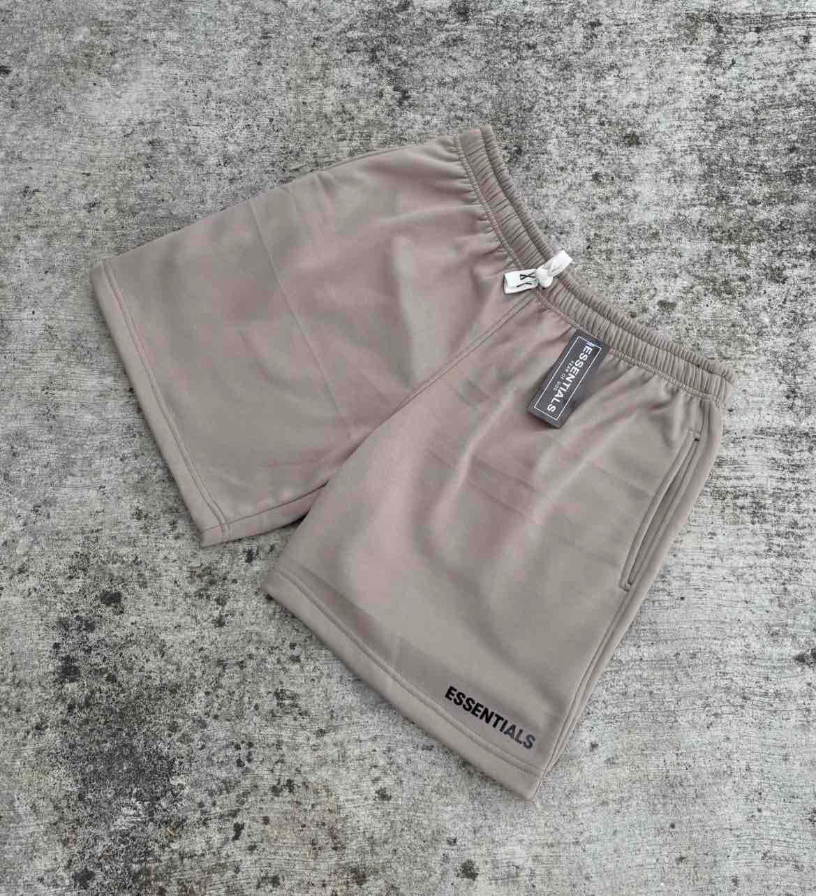 Short Essentials color caqui, foto 1 de 1