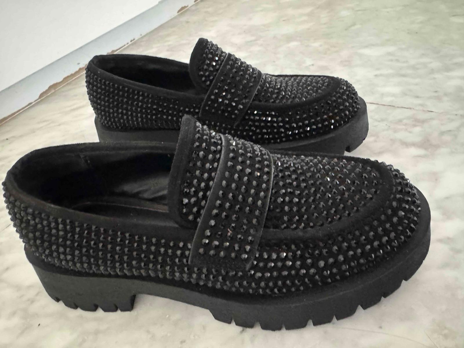 Zapatos mocasines negros con pedrería y suela track, foto 5 de 5
