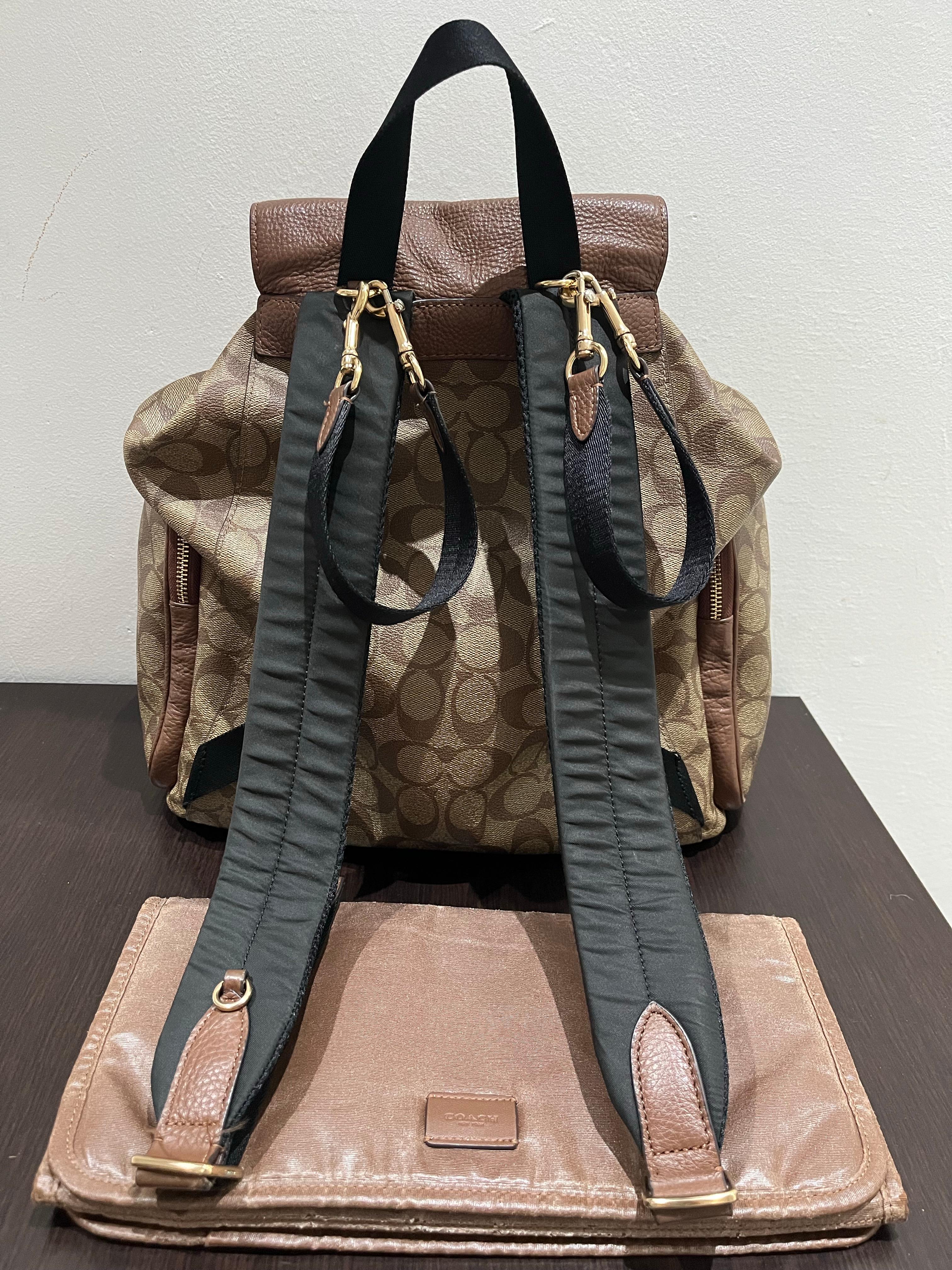 Bolso tipo pañalera COACH, foto 2 de 4