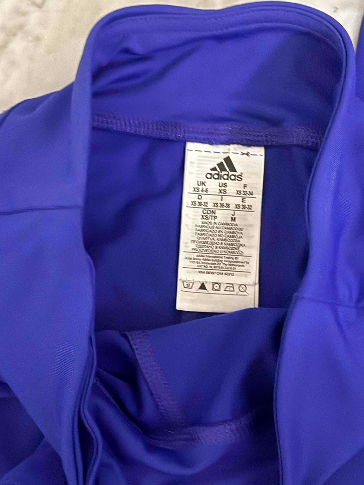 Mallas deportivas azules Adidas para mujer, foto 3 de 3