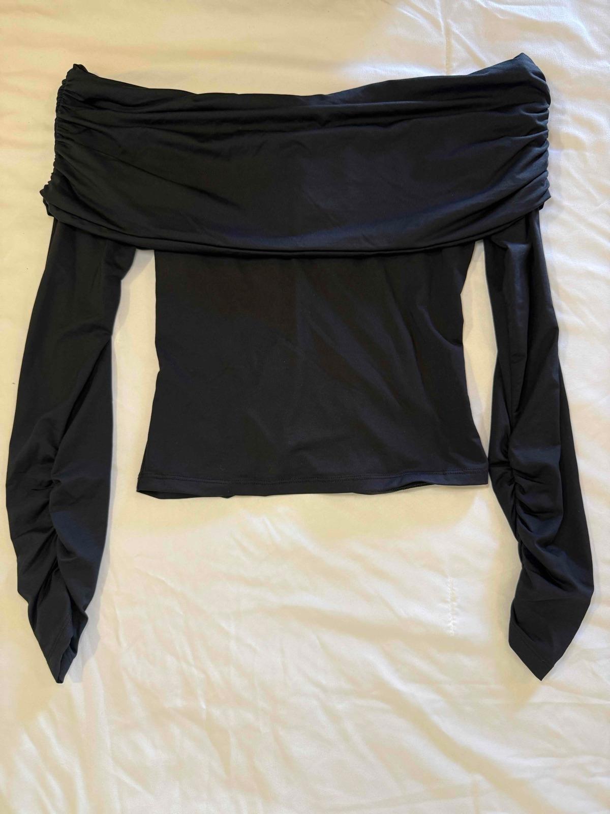 Blusa Negra Zara Manga Larga Drapeada Talla M, foto 3 de 4
